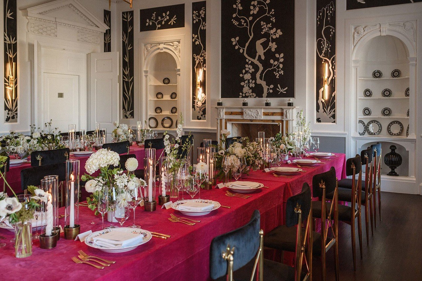 Stephanie + Sandy
.
Planning + Design @carrieelizabethevents
Venue @fairmontsanfrancisco
Photo @helenaandlaurent
Music @novajazzband @adam.twelve
Rentals @theonicollection
Florals @ampersand_sf
HMU @julie_dy
Entertainment @the_go_game
Cake @gerhardmi