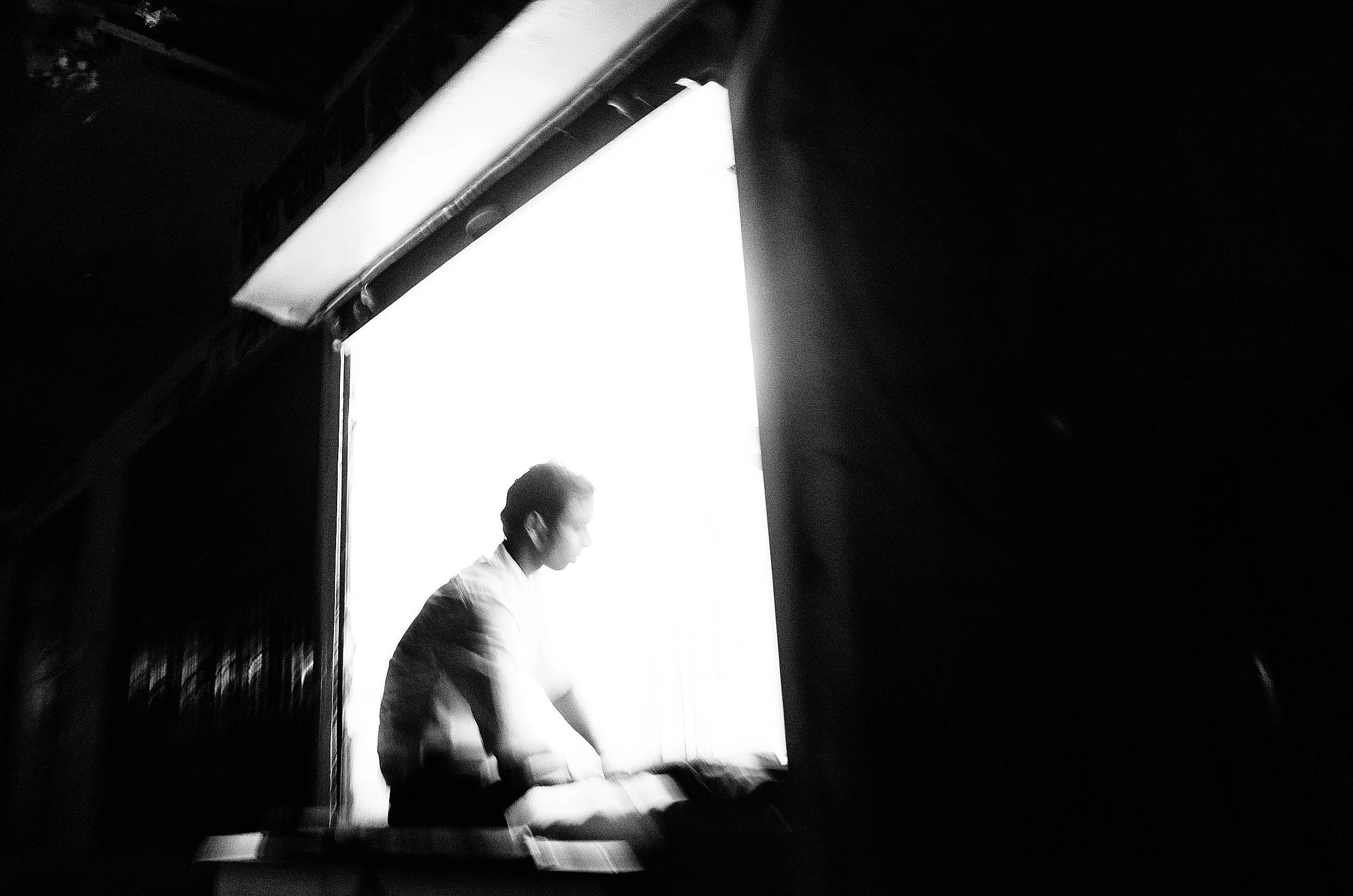 36-eli-dijkers-photography-a-hundred-small-mysteries.jpg