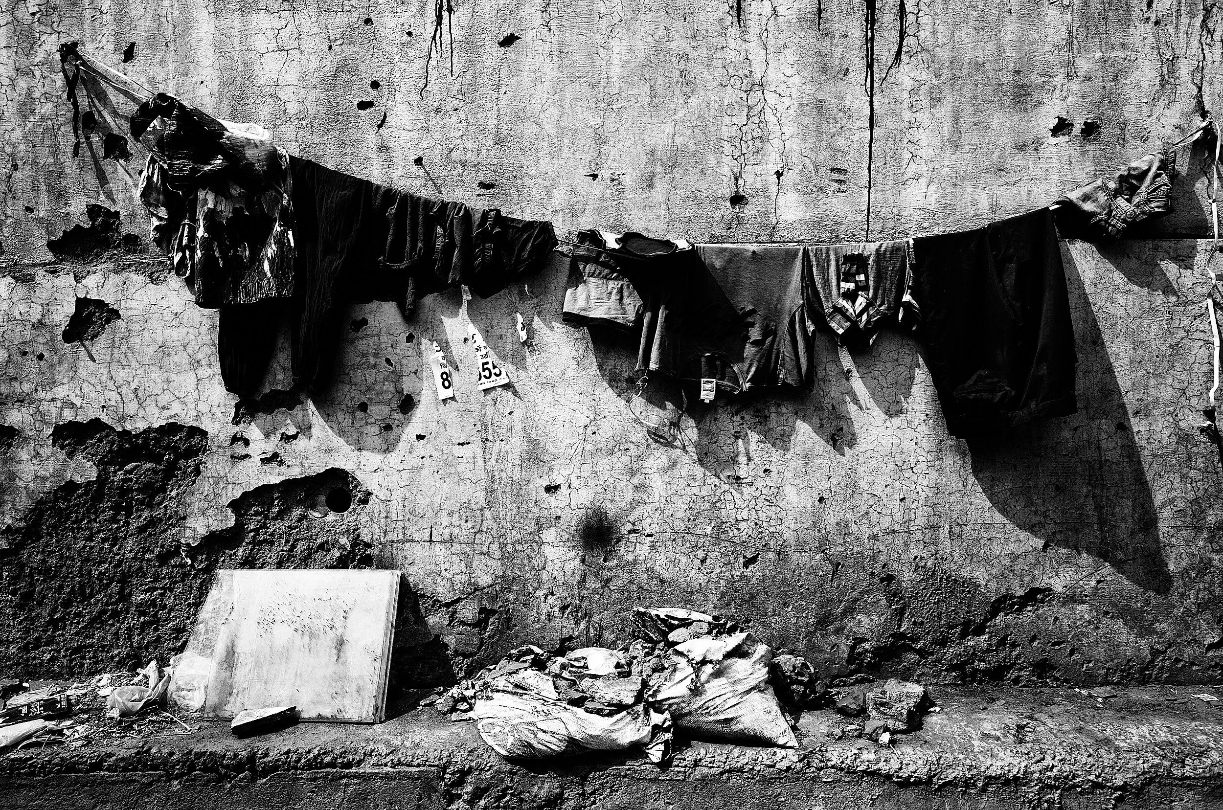 11-eli-dijkers-photography-a-hundred-small-mysteries.jpg
