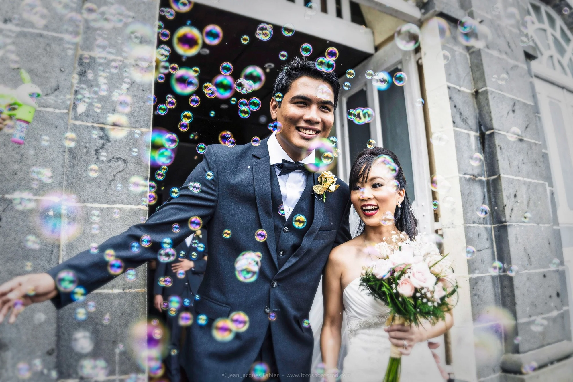 Wedding portrait of Jennifer and Stéphane in Mauritius.