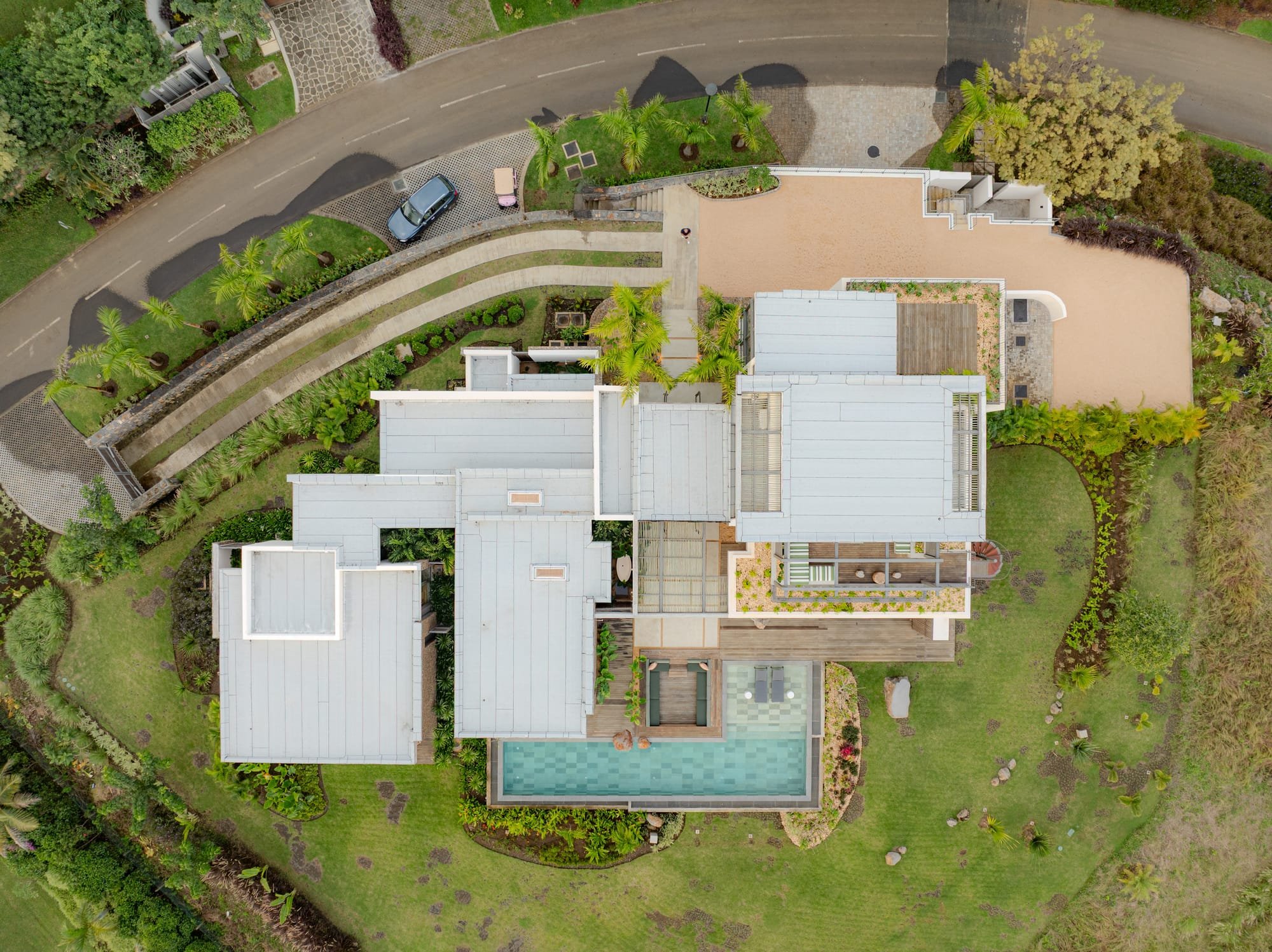 Villa Anahita H15 — aerial view revealing the villa plan and pool.