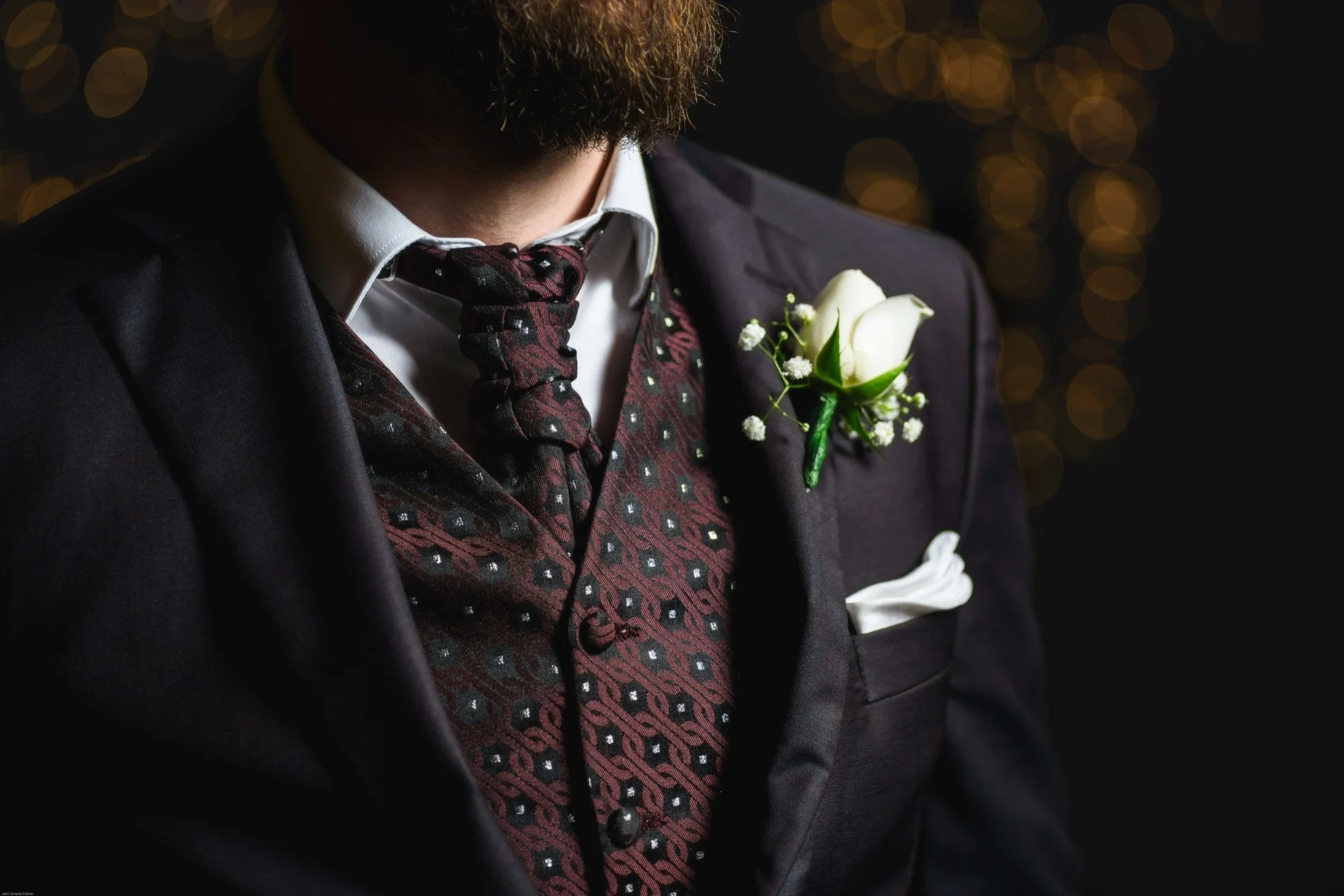 Wedding portrait of Zaynab and Tariq in Mauritius.