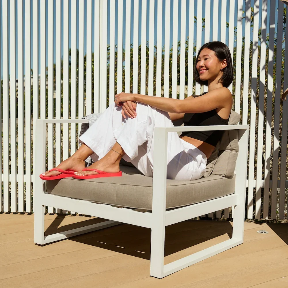 Coral-womens-thongs-sitting_1000x.jpg.webp
