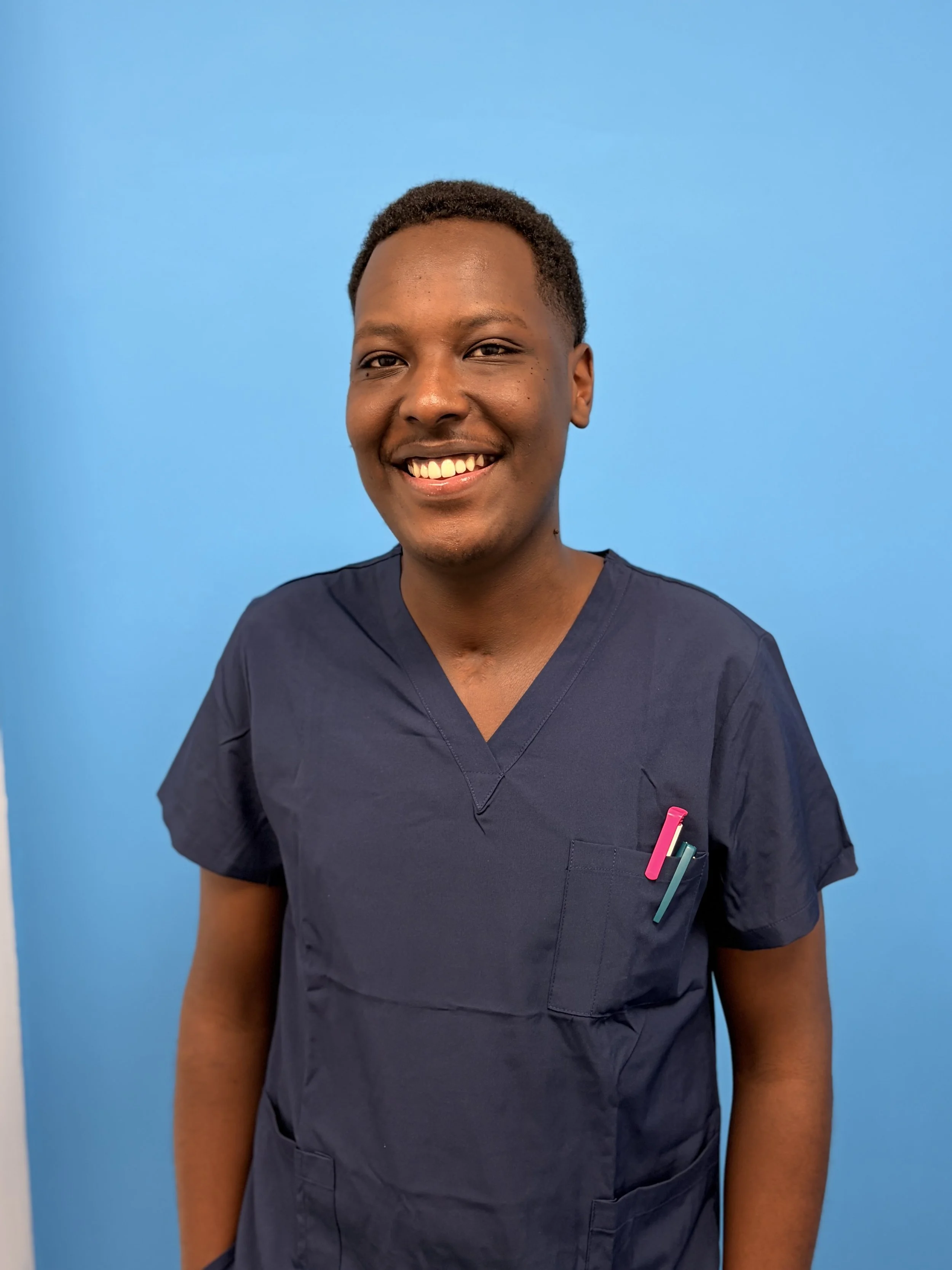 Elise Manzi, HCPC Registered Podiatrist specialising in shockwave therapy, MLS laser therapy and foot pain.