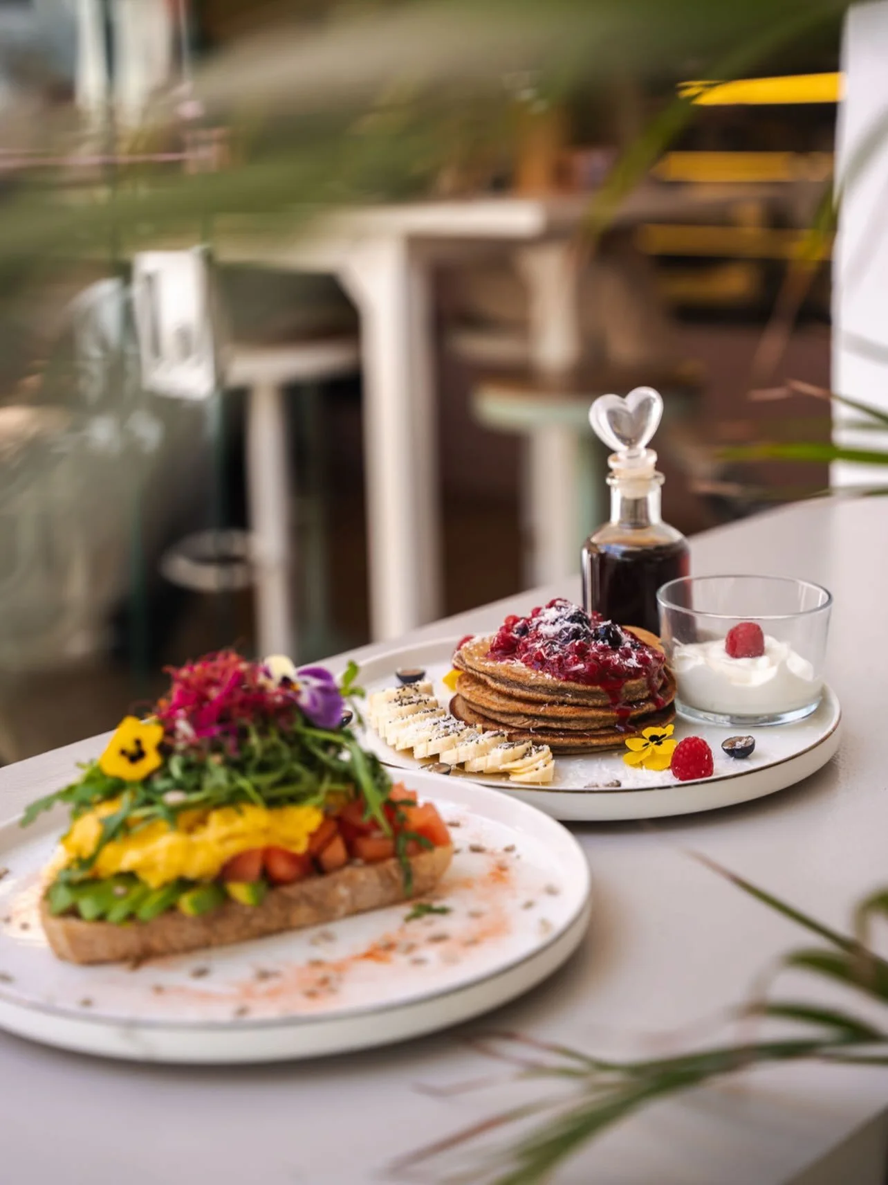 The Cocos Deli Sunday brunch debate: sweet or salty? 🥞🥑

Let us know your choice below ;)

&hellip;

🇪🇸 El debate del brunch de domingo en Cocos Deli: &iquest;dulce o salado? 🥞🥑

Cu&eacute;ntanos cu&aacute;l eliges ;)

#brunchmallorca #mallorca