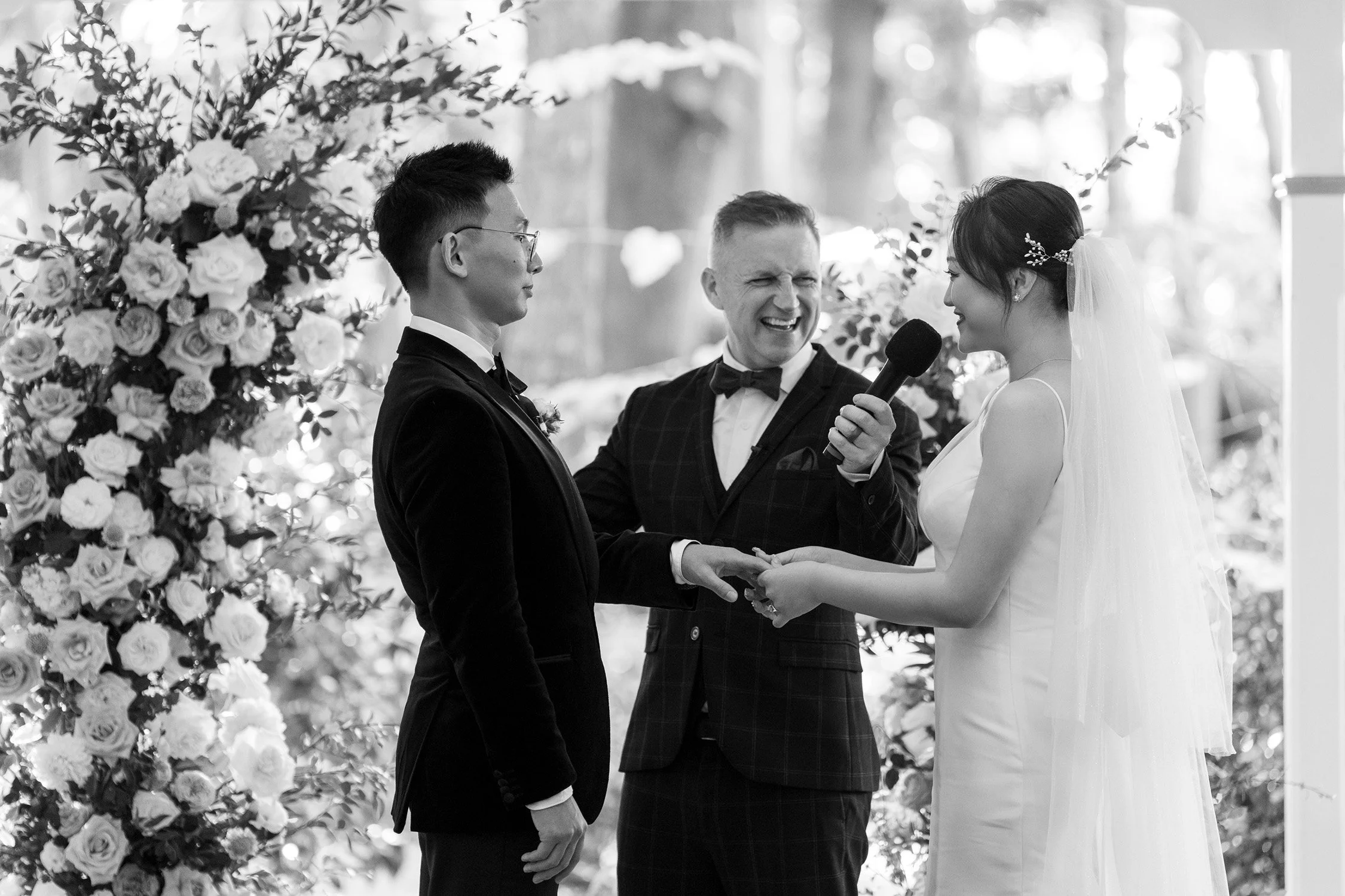 bride put on the wedding for groom Brus when say I do in wedding ceremony
