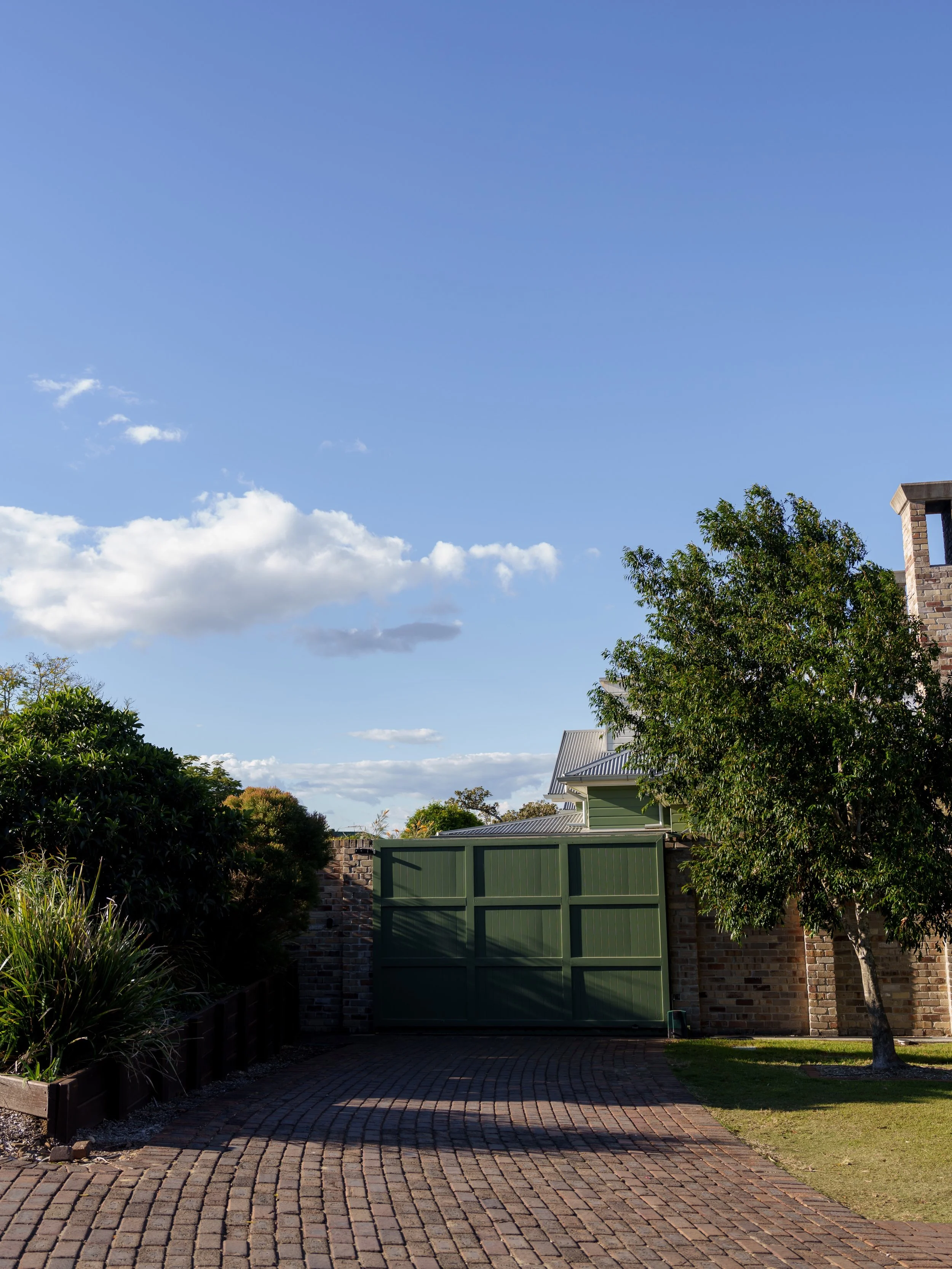 Back in familiar places

#brisbaneweddingphotographer 
#brisbaneweddingphotography