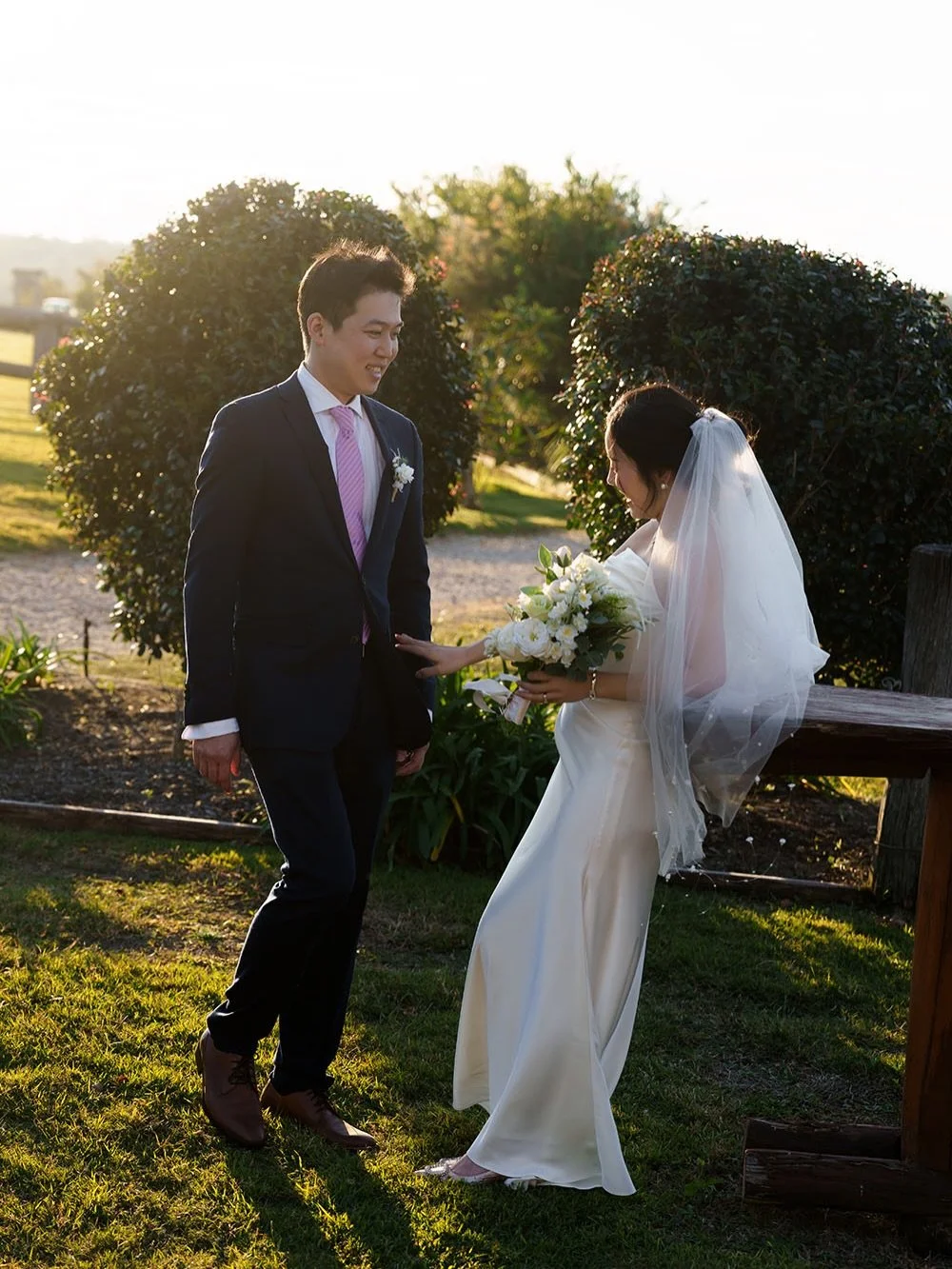 Less noise, more light.

Chasing the sun with Flora &amp; Eric today. A classic Aussie wedding. 🌾

#brisbaneweddingphotographer 
#goldcoastweddingphotographer 
#brisbaneweddingphotography