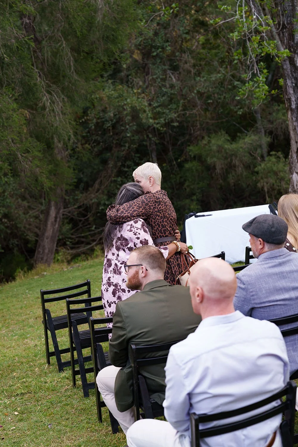 one the guest hugging Jasmin's mum