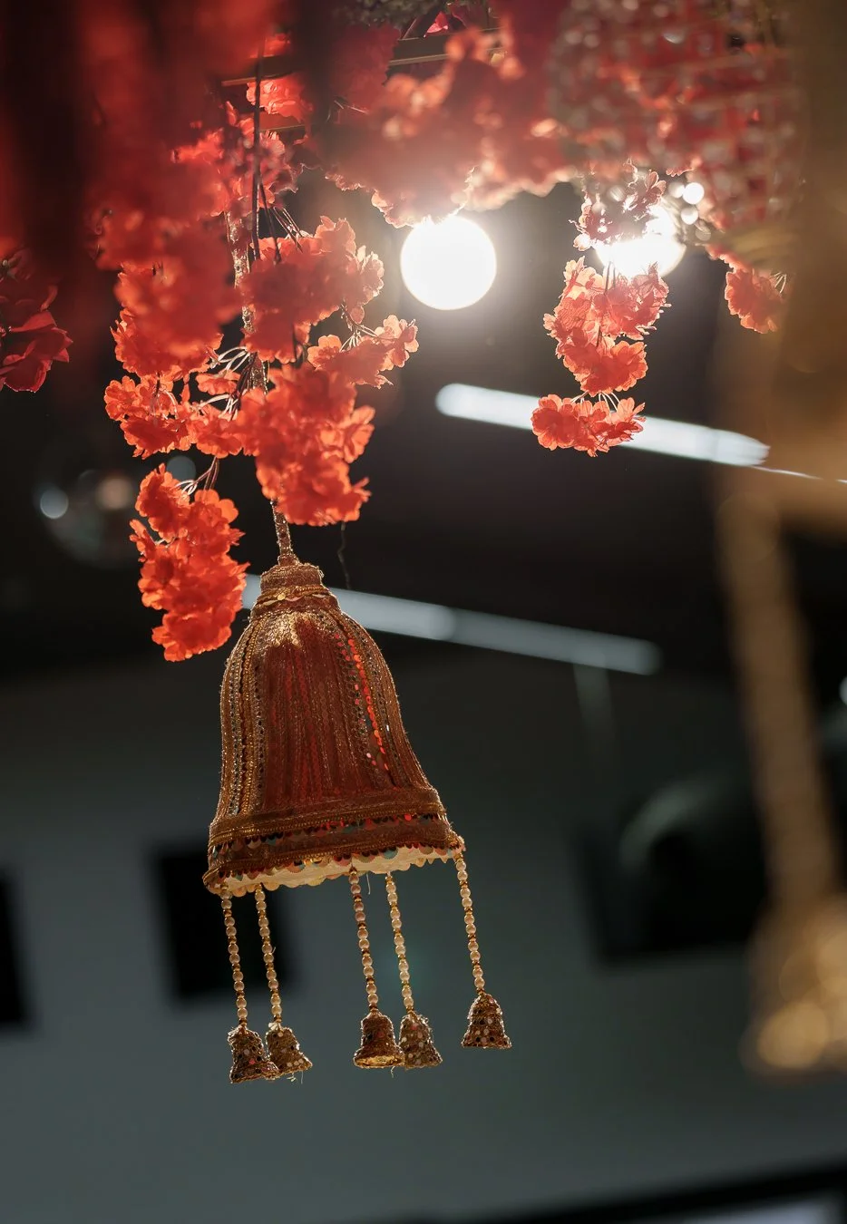 back light to a light decor