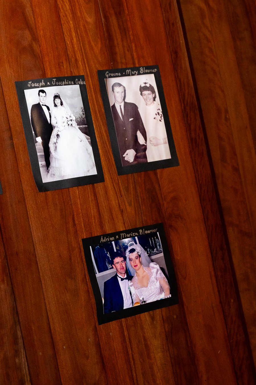 bride side family wedding photos