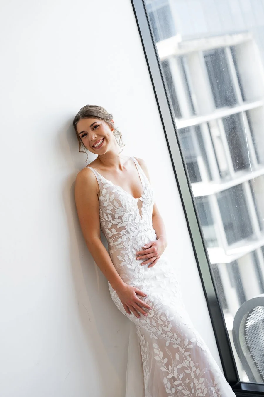 bride Sonya look the camera with no flower