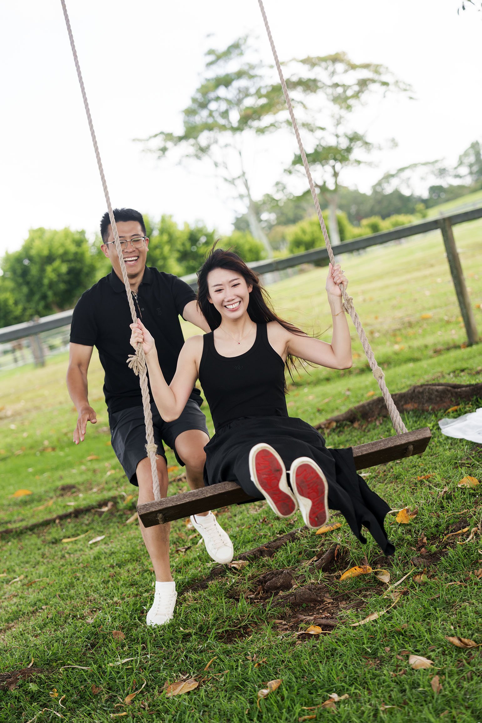 Rennie] \ Rennie on s swing with smell and Brain push her from back