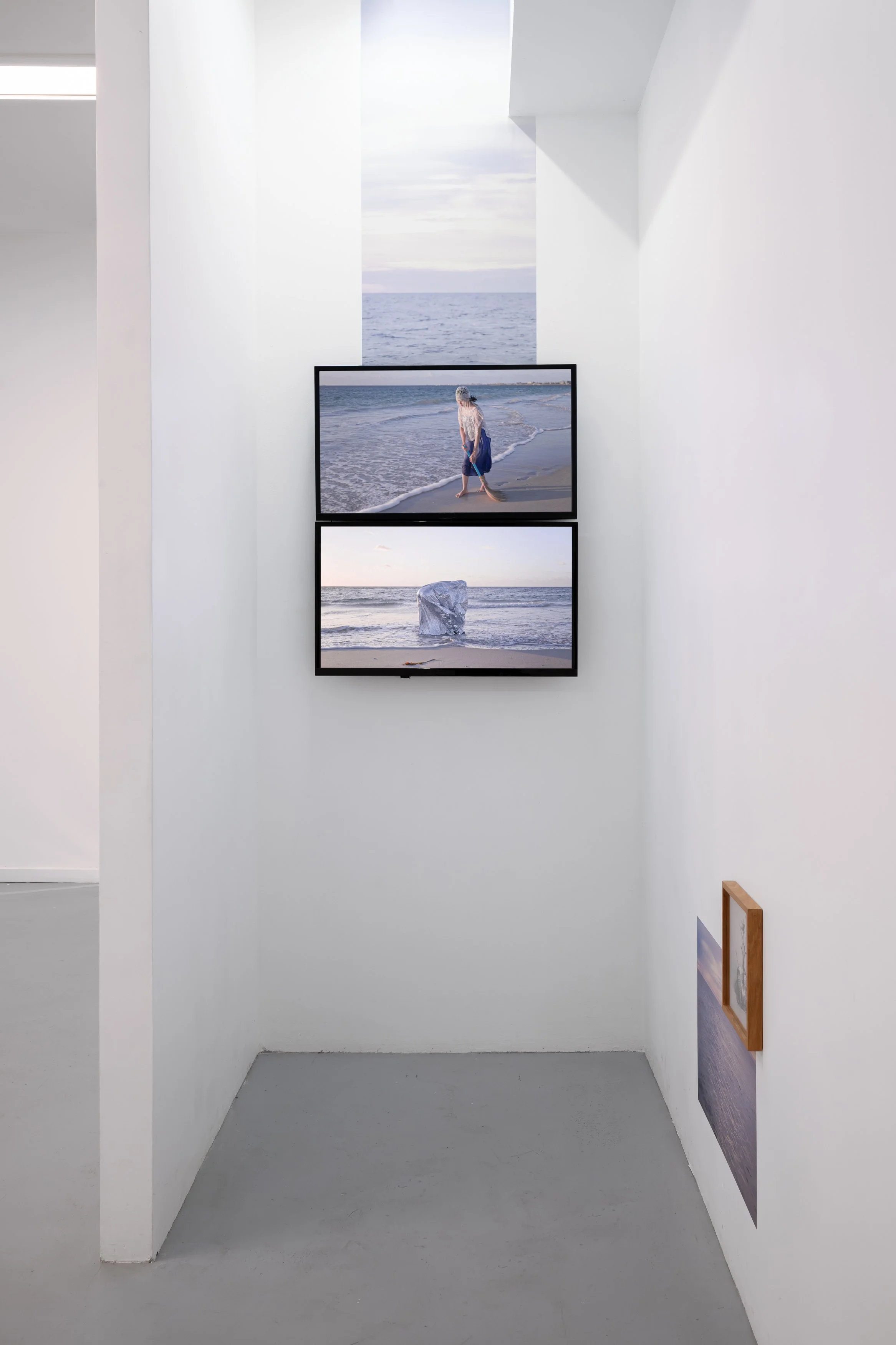 SherryQuiambao_KINGS-Artist-Run_2026_Install-Documentation_PhotoBySebastianKainey_3500px-1.jpg