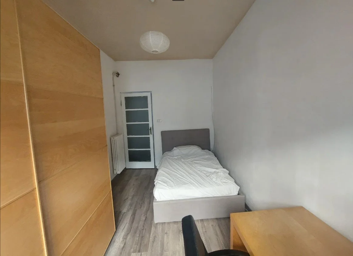 Camera B2 2.jpg