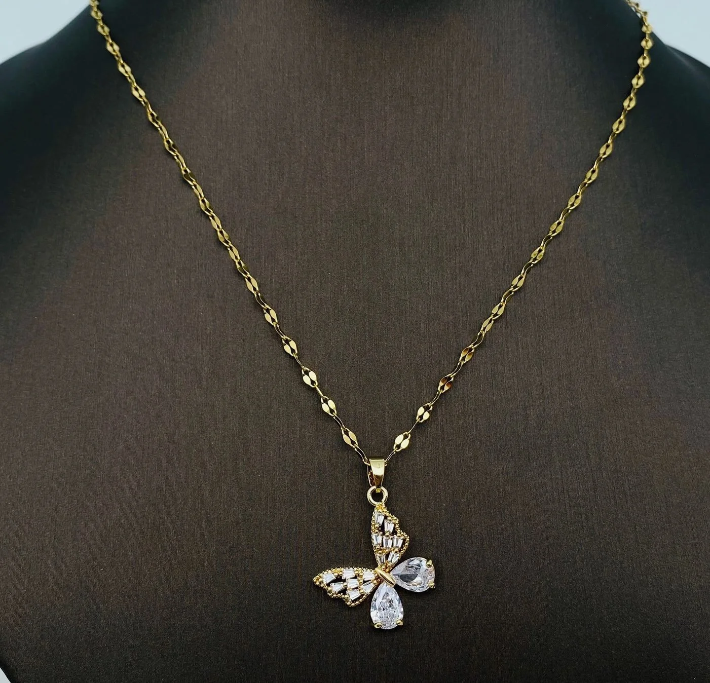 We&rsquo;re celebrating ONE YEAR of Roots &amp; Bloom! 🎉
To celebrate, almost all of our 18K gold-plated jewelry is on sale for just $10!
While you&rsquo;re shopping, browse our T-shirts, tote bags, plants, and more. Shop using the link in our bio!
