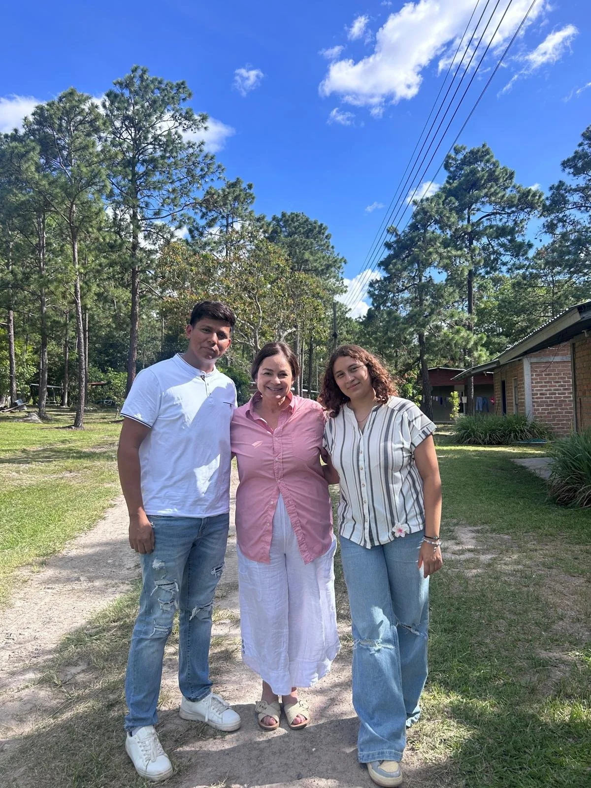 Meet Verónica Avilés: The First Student from El Salvador Accepted into Leadership Mission International
