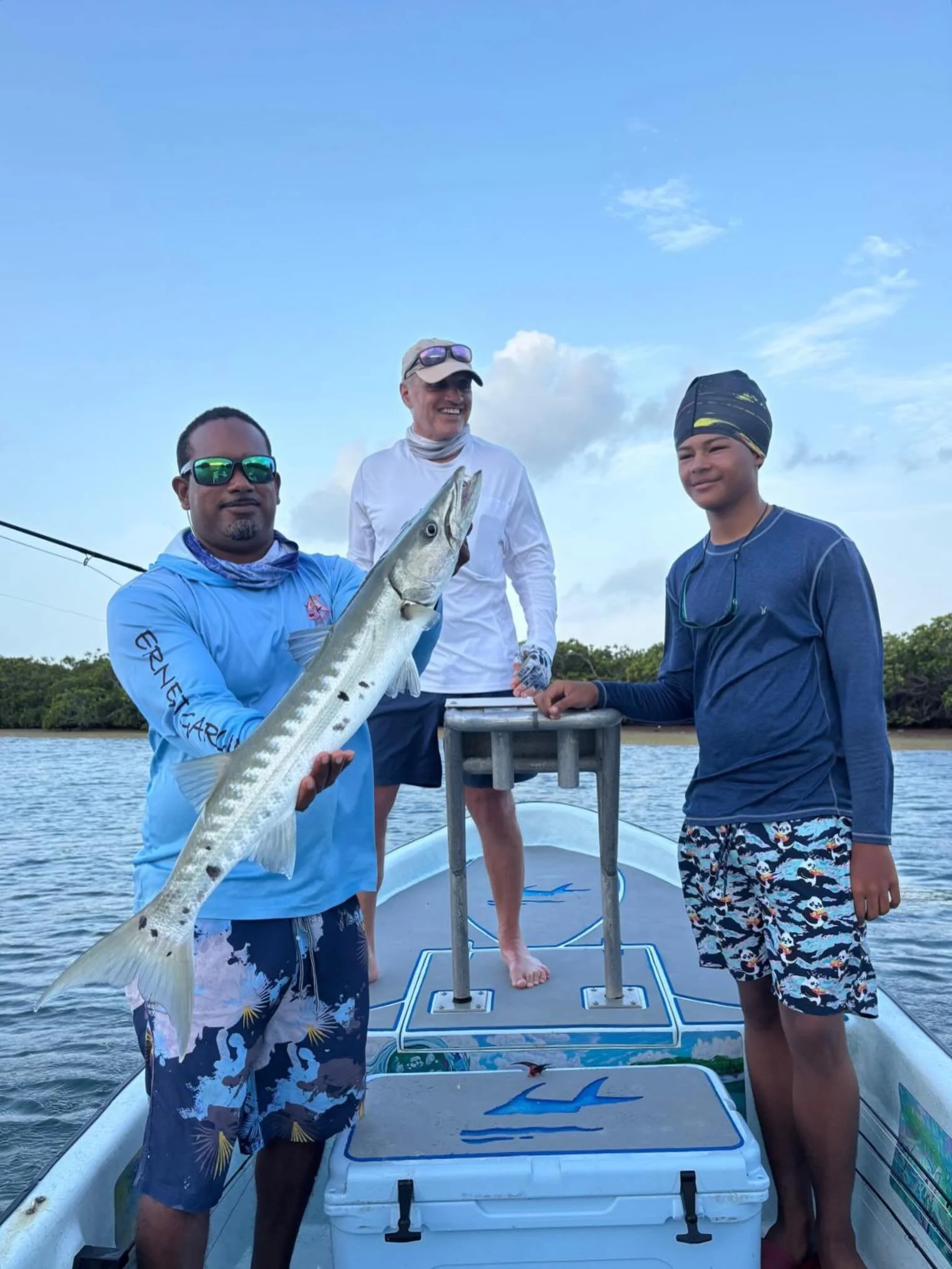 We have been catching some monster Barracuda this season! 

Guide:  @ernestgarcia.art 
.
.
.
#flyfishing #fishing #flyfishingjunkie #saltwaterflyfishing 
#フライフィッシング
