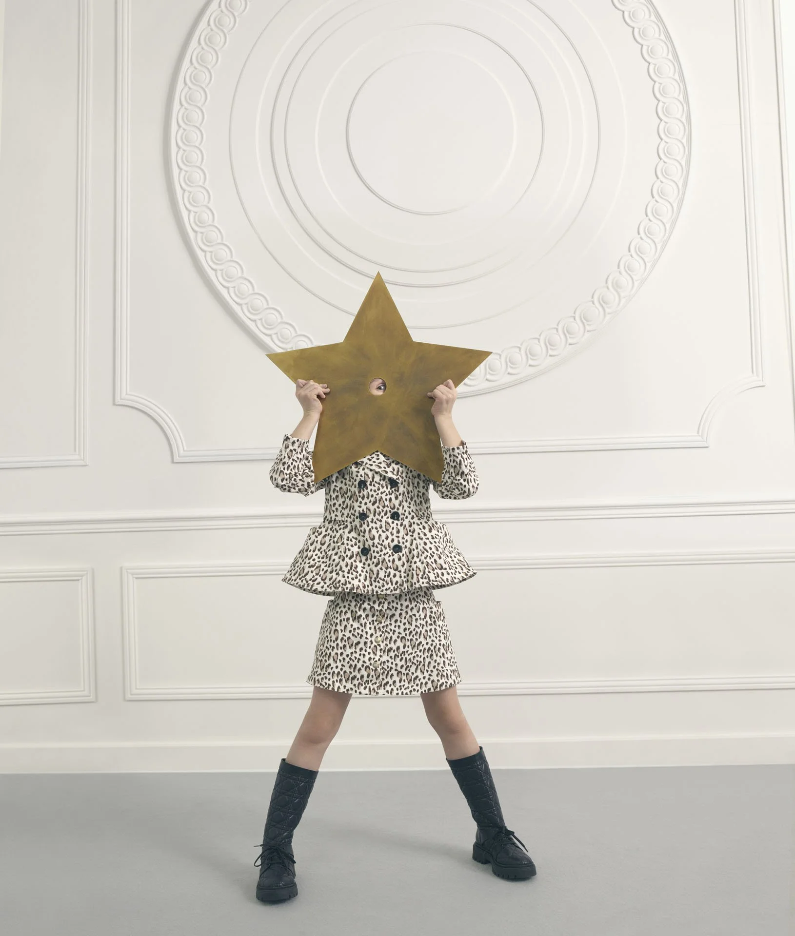 BABY DIOR MONTAIGNE PARIS - STILLS 006.jpg