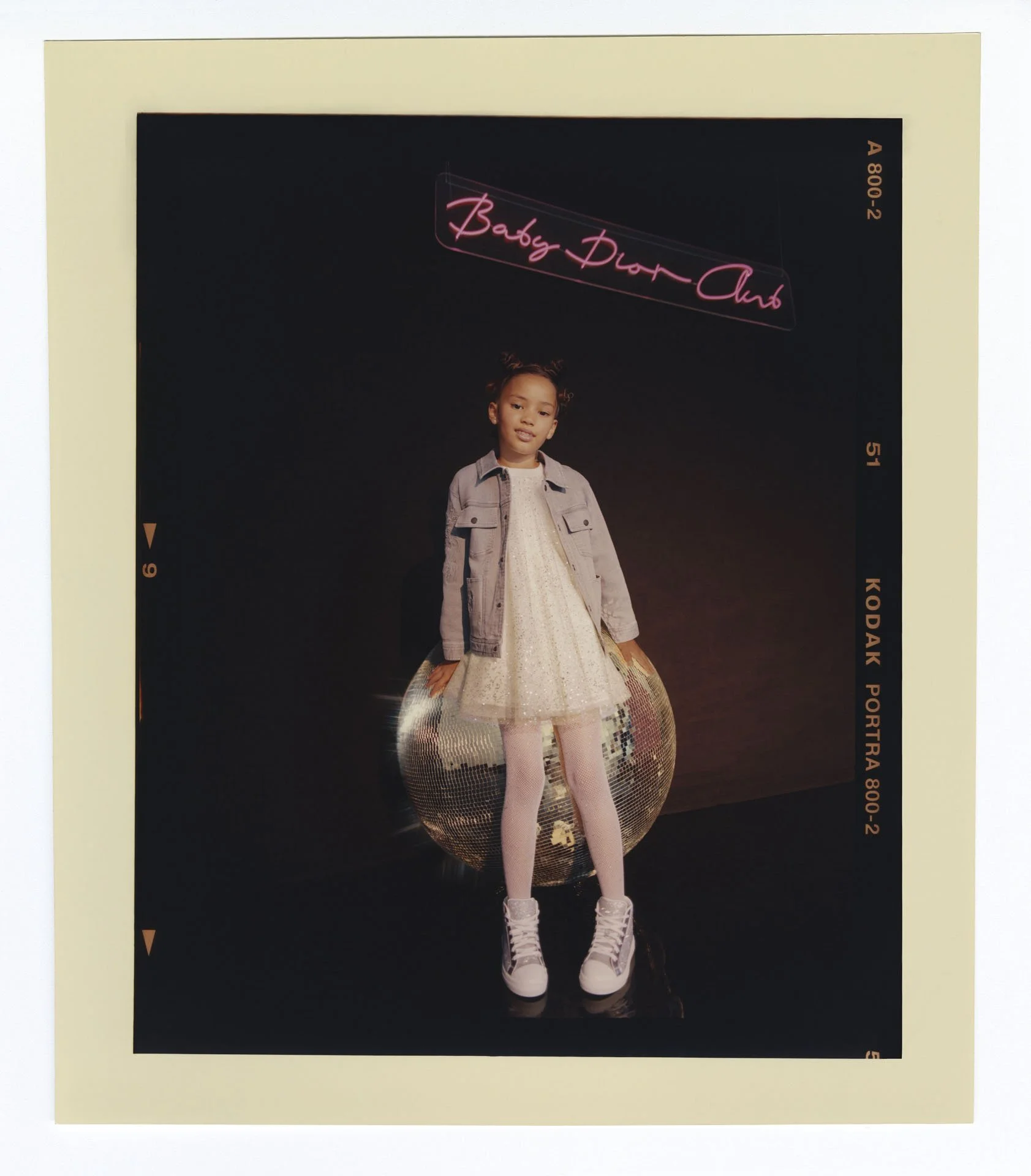 BABY DIOR MAG 14 - BOBBY CLUB - STILLS 008.jpg