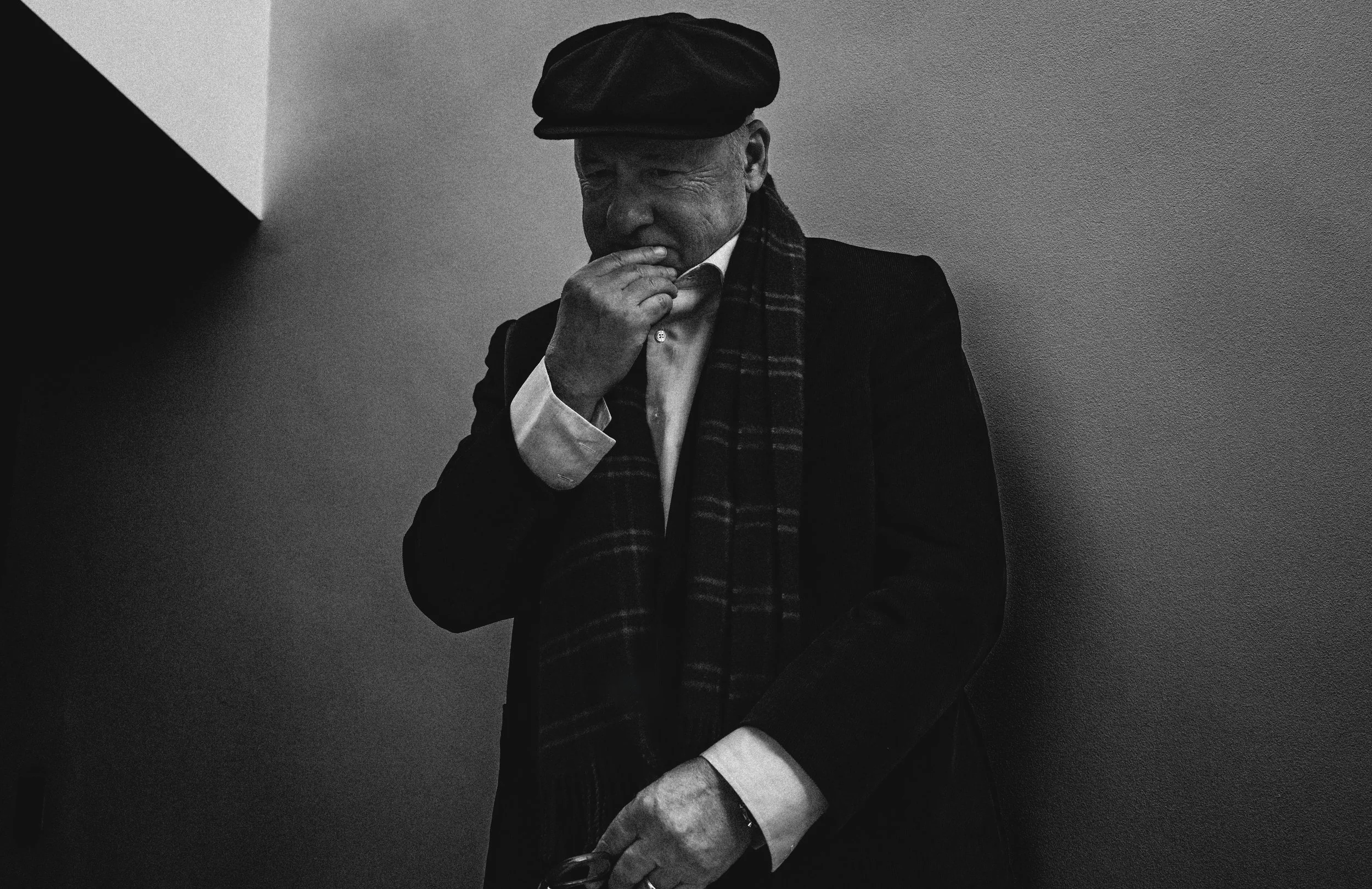 Mark Knopfler   (1st Edition 1 of 30) Unframed | 60 x 40 cm Framed | 79.7 x 59.7 cm