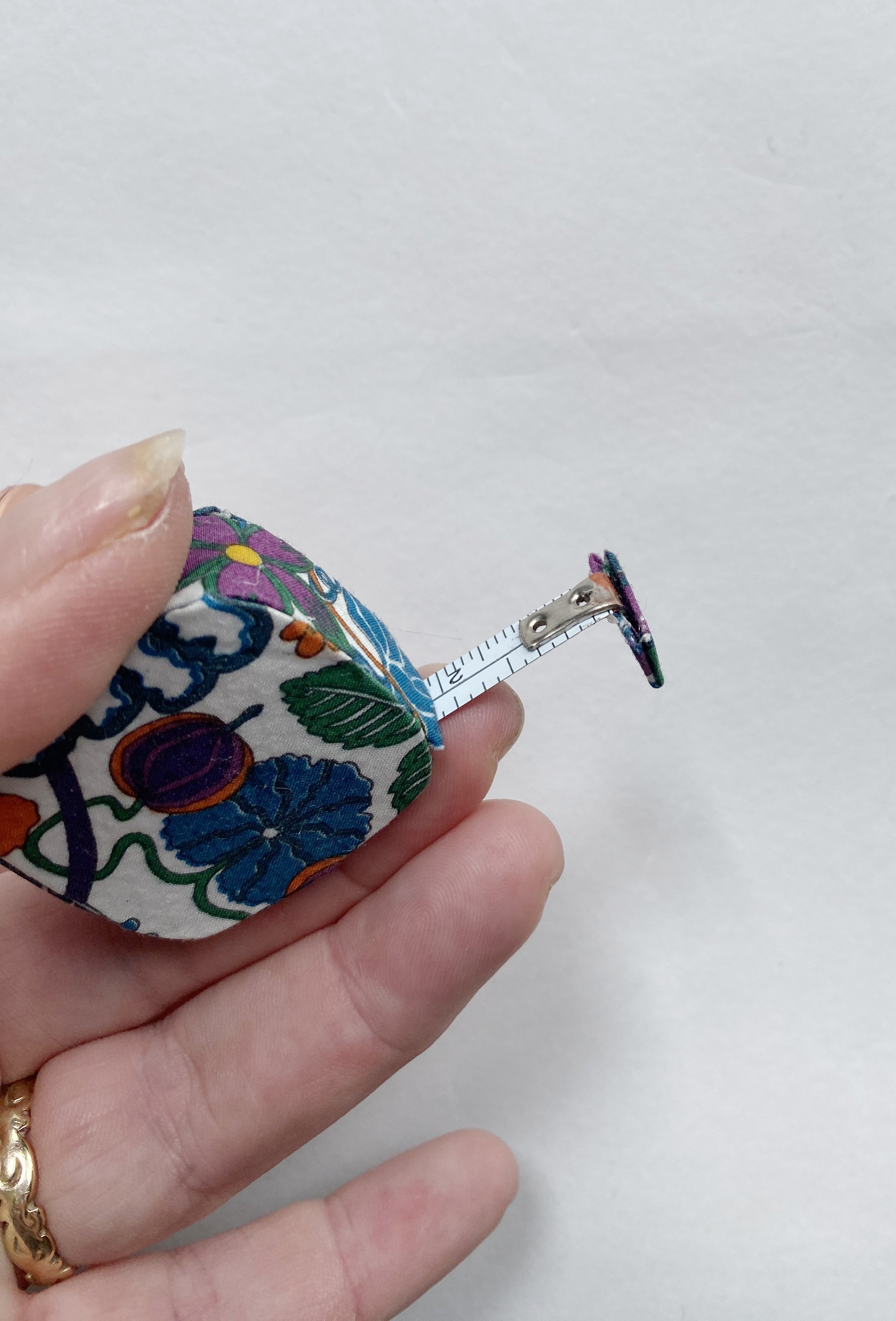 Liberty Print Retractable Measuring Tape Keyring