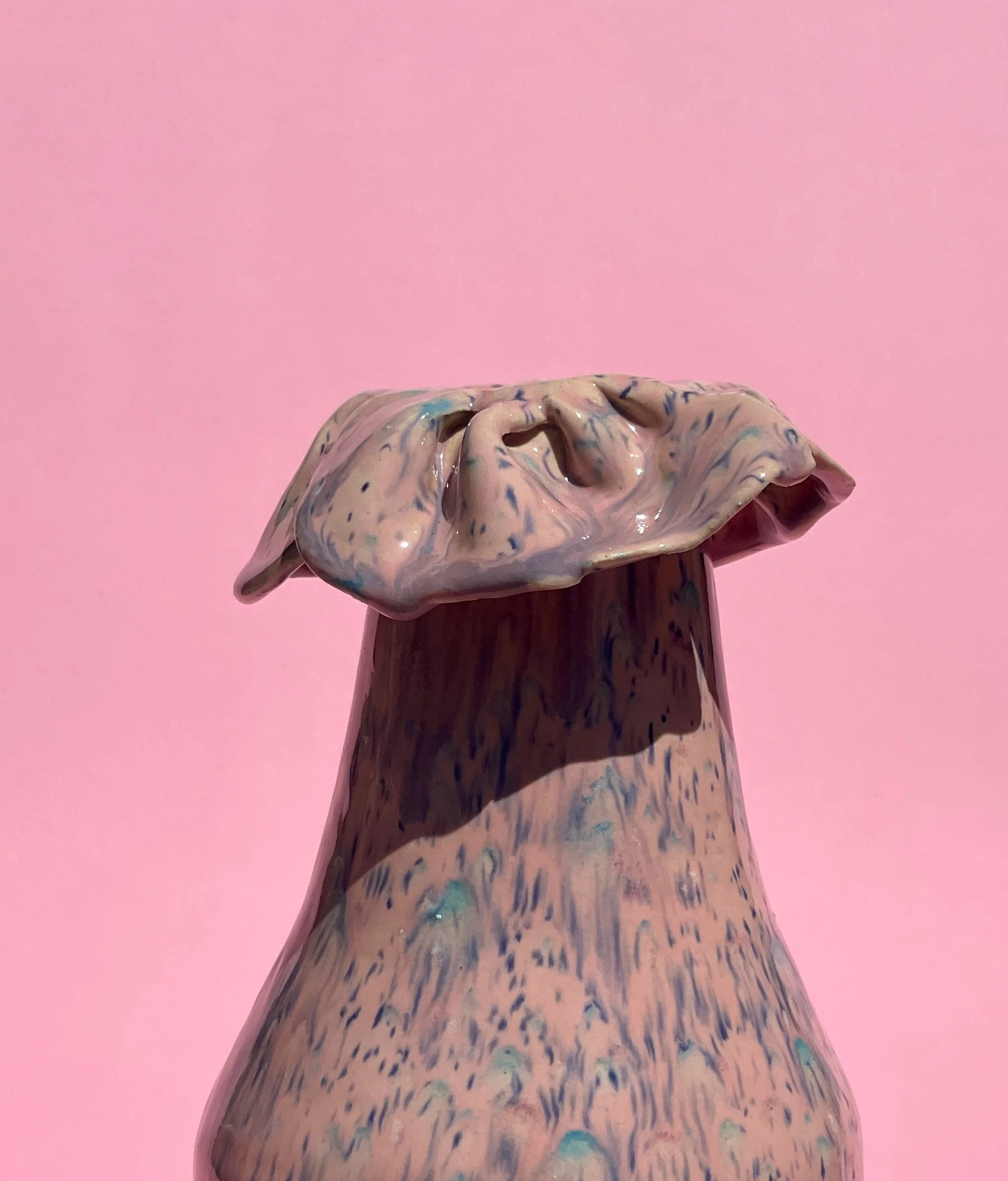 Pink Frills Vase04.jpg