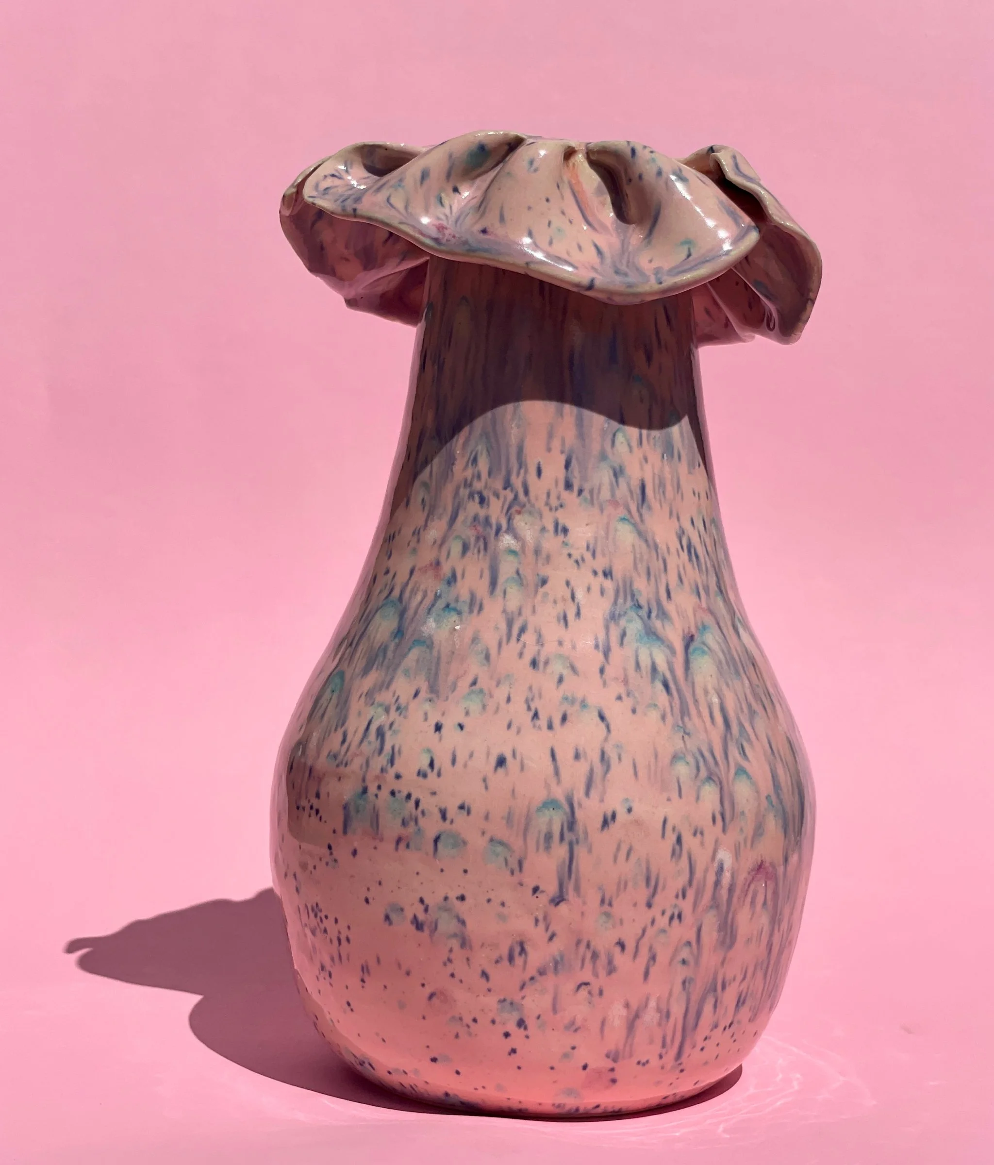 Pink Frills Vase01.jpg