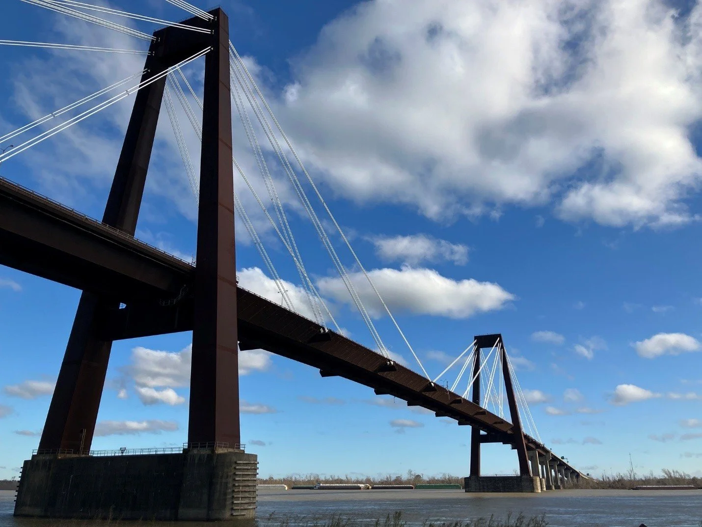 Luling Bridge.jpg