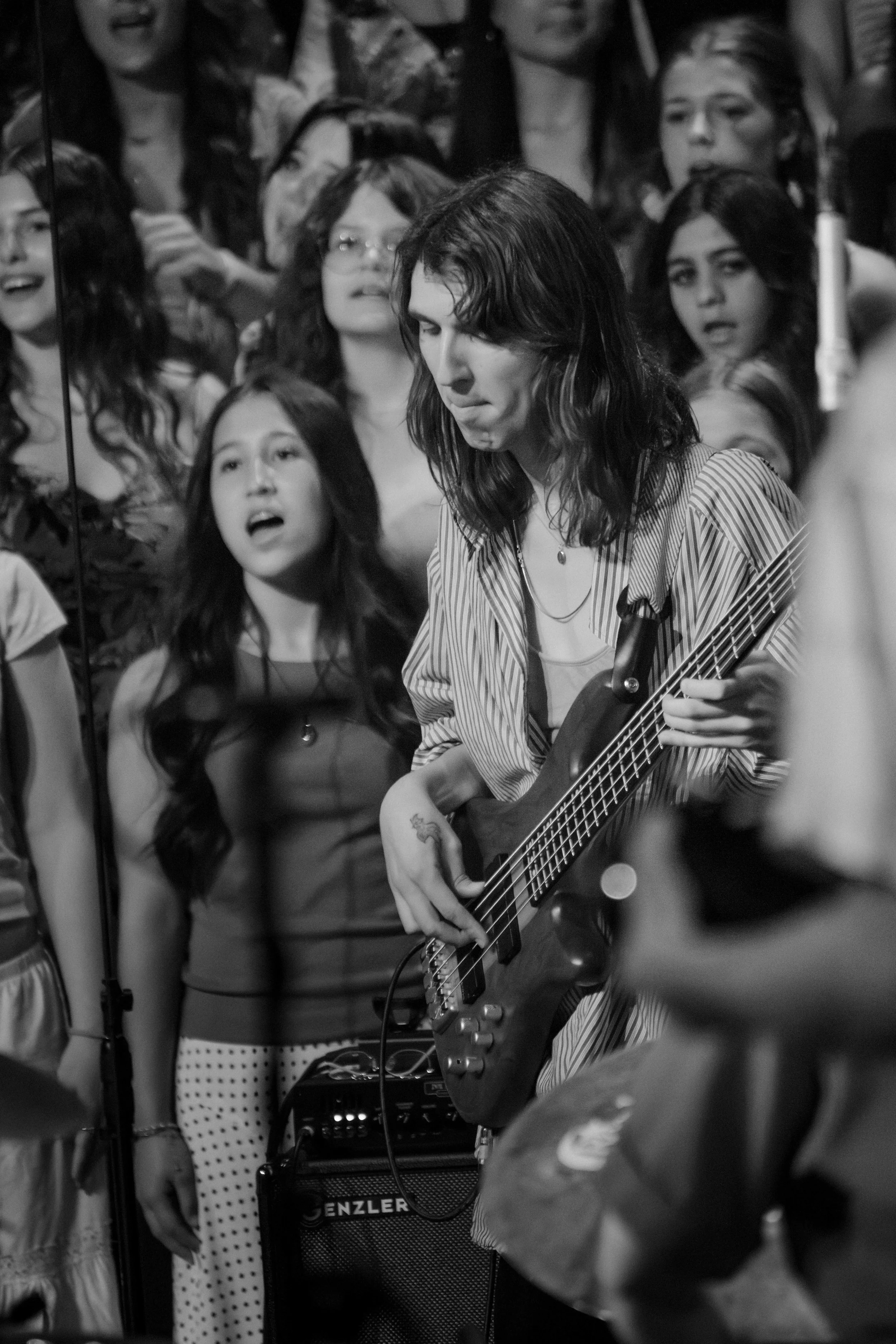 1-on-1 guitar/bass lesson w/Joni