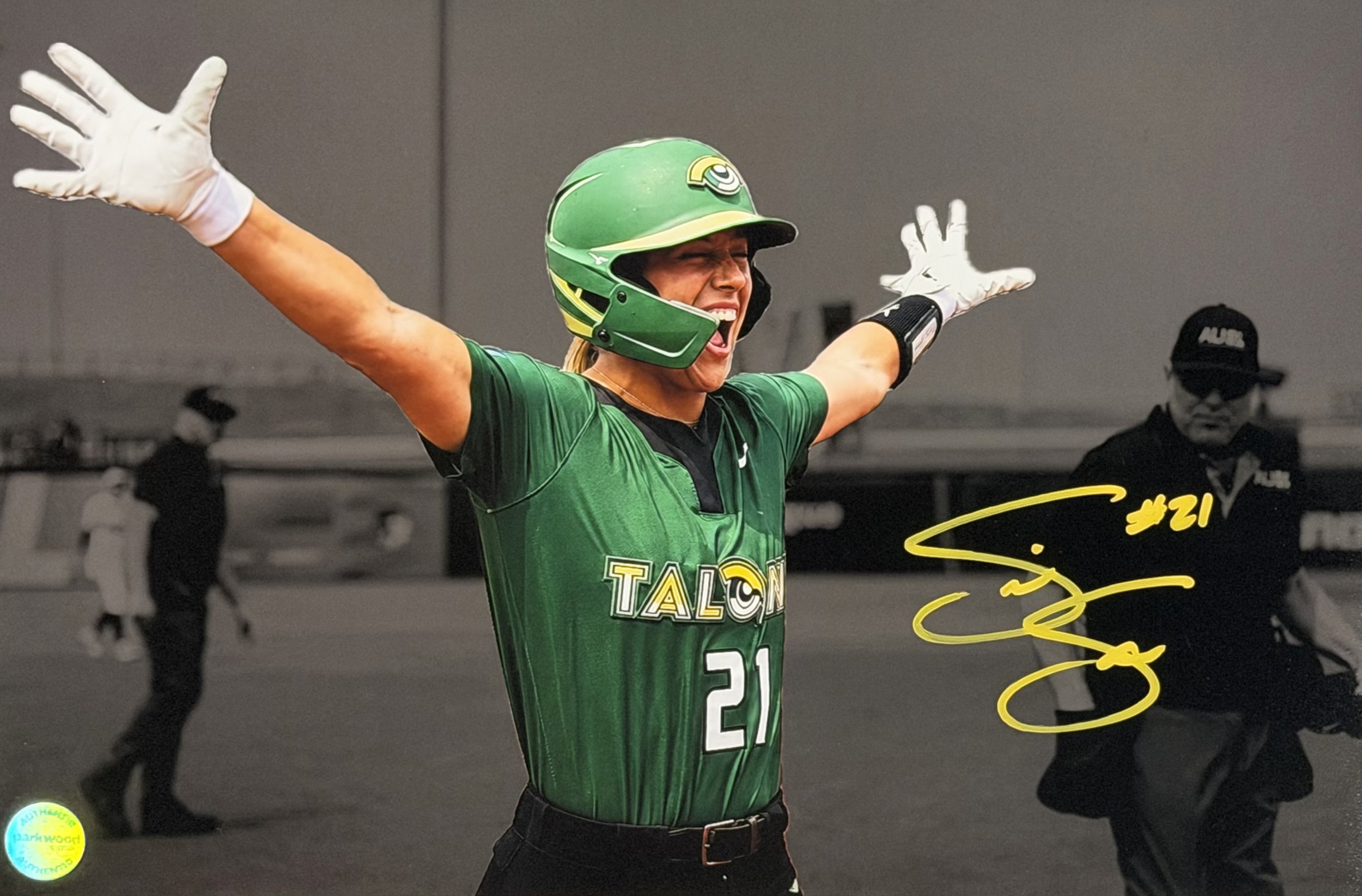 Sierra Sacco-Ferrie - Signed 12x18 Photo - Utah Talons - 1/3