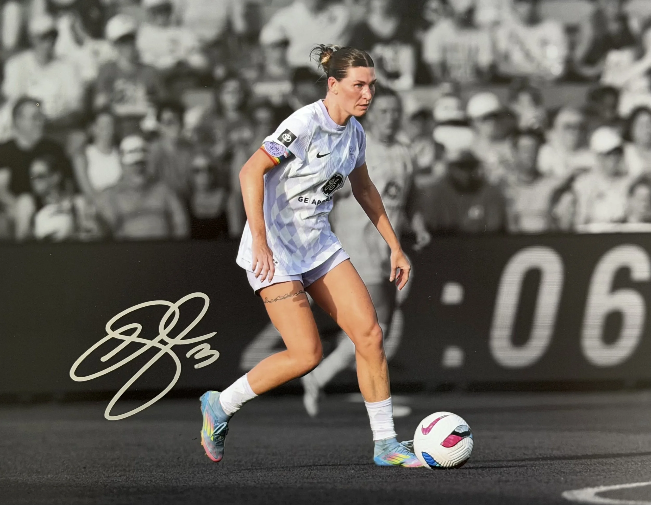 Arin Wright - Signed 11x14 Photo - Racing Louisville