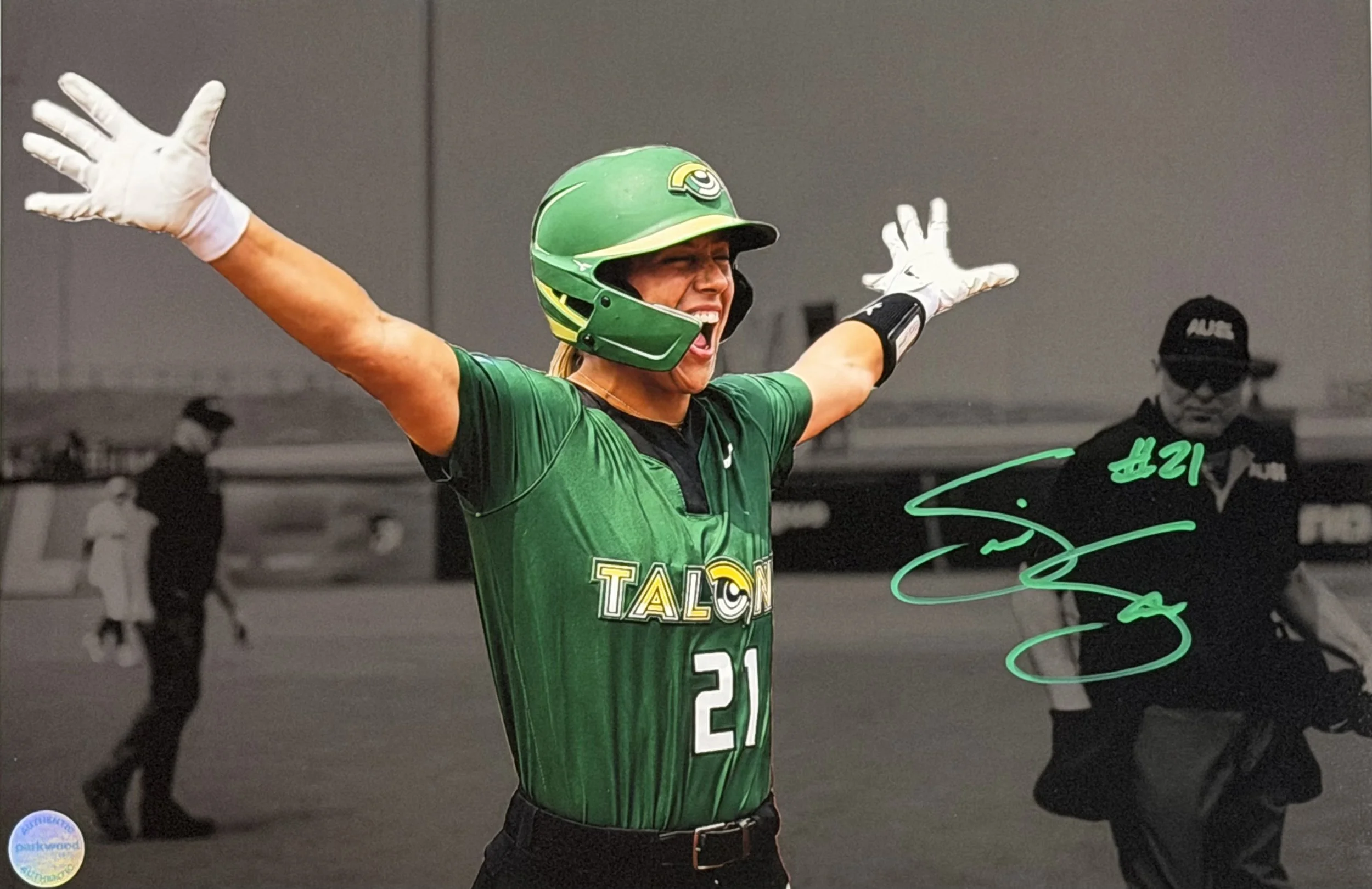 Sierra Sacco-Ferrie - Signed 12x18 Photo - Utah Talons - 2/3