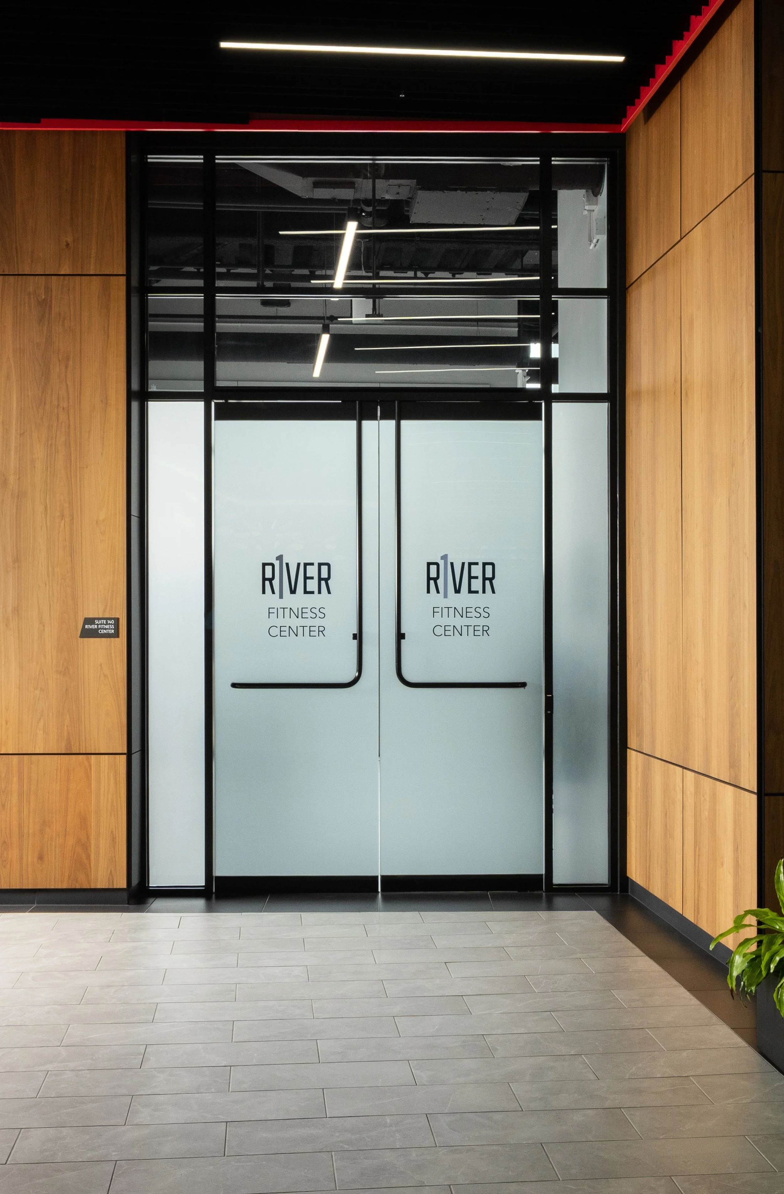 r1ver-17.jpg