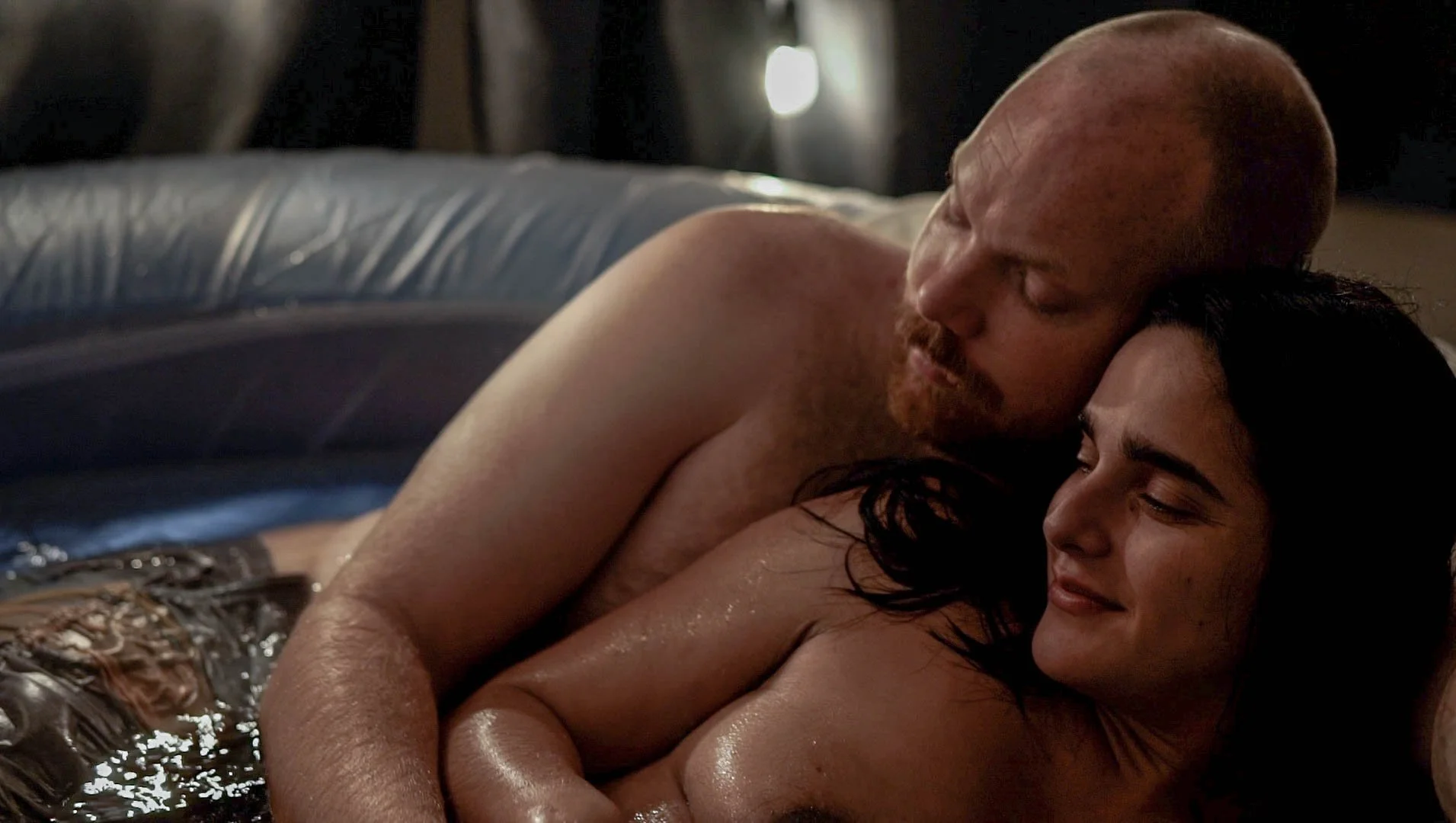 5_pareja en piscina.jpg