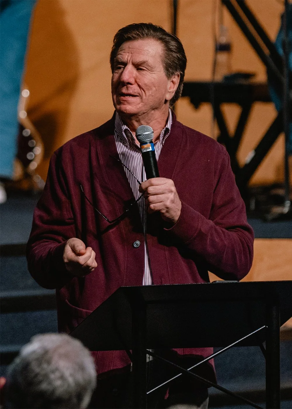 Pastor Keith Tucci speaking to pastors at a Network of Related Pastors event