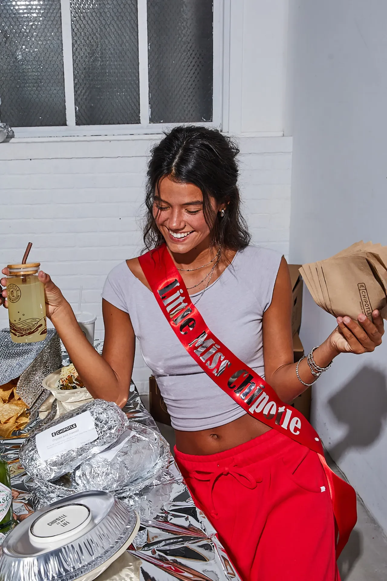 urband-outifitters-chipotle-photos-8_639b15.webp