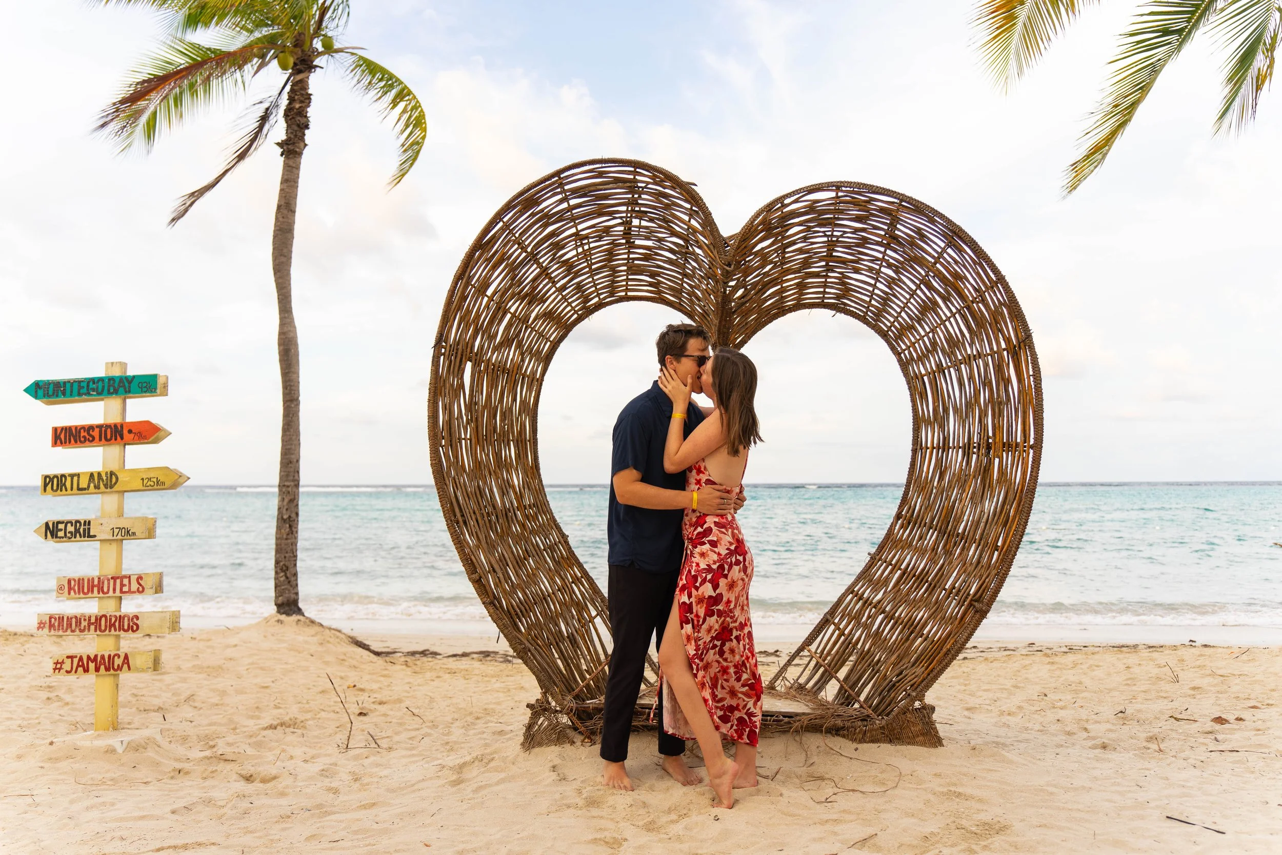 Wedding, Engagement & Event Photographer based in Edmonton, Alberta