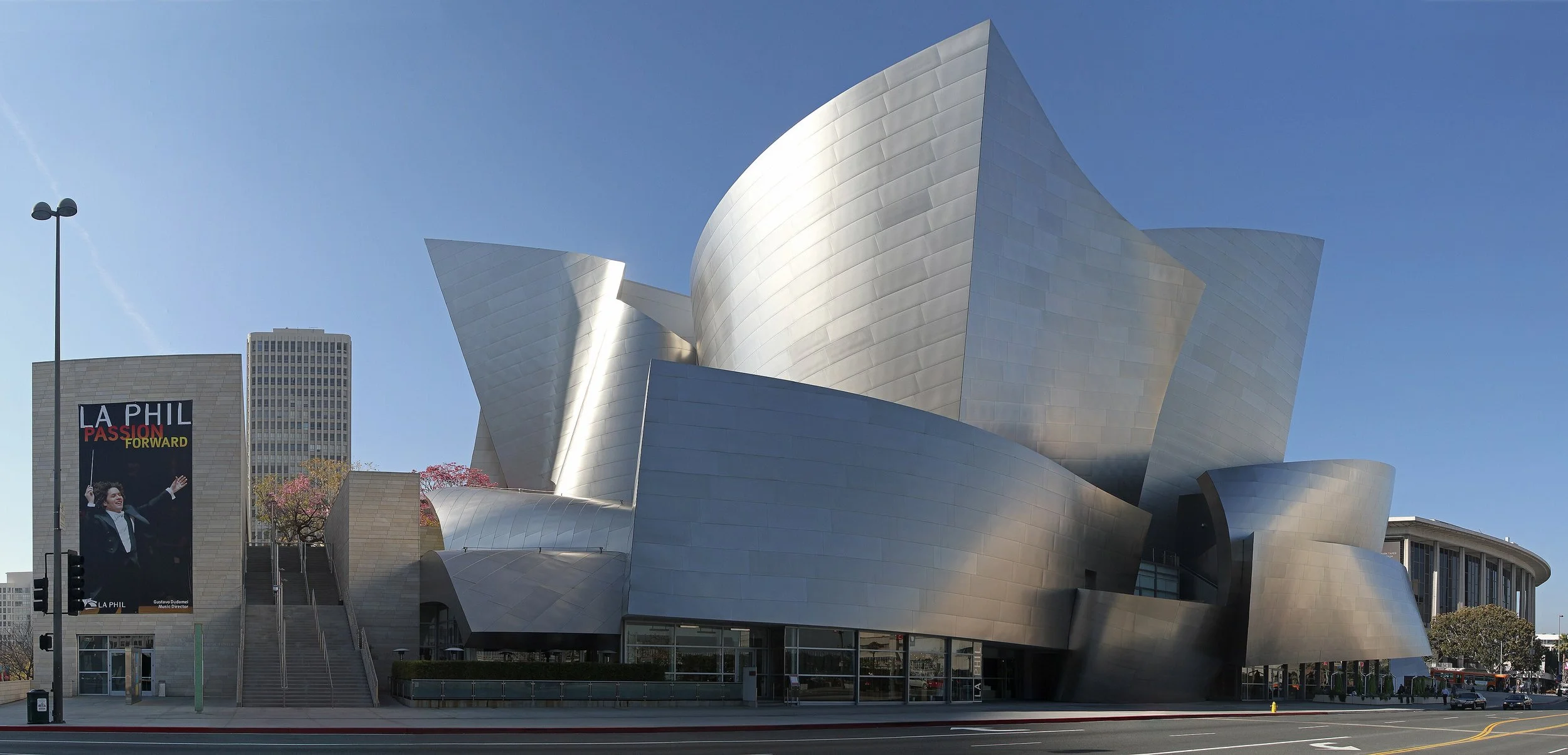 Frank Gehry Taught Us That Buildings Can Feel