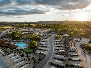 Cava Robles RV Park
