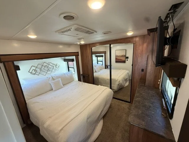 Private Queen Bedroom