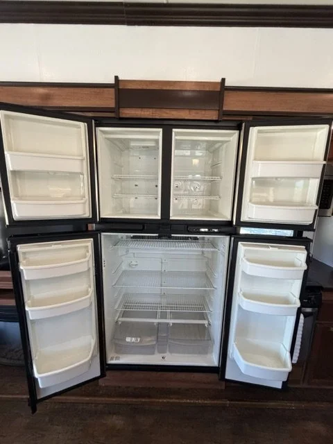 18 Cubic Ft Fridge