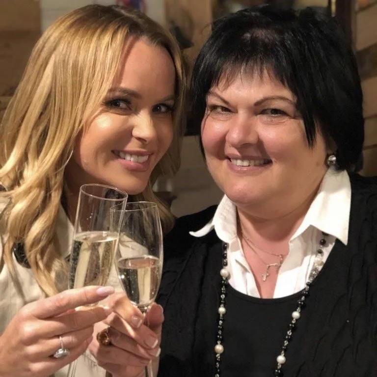 Amanda Holden dining at Al Boccon di Vino in Richmond upon Thames.