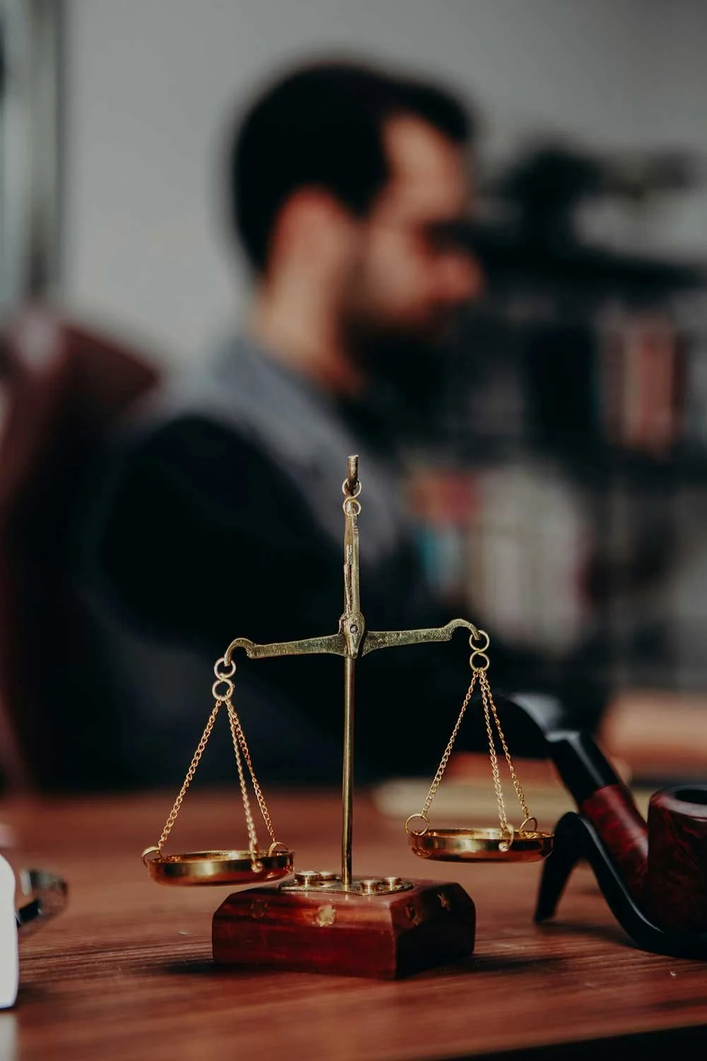 Business Law Firm in Bend, Oregon with Scales of Justice