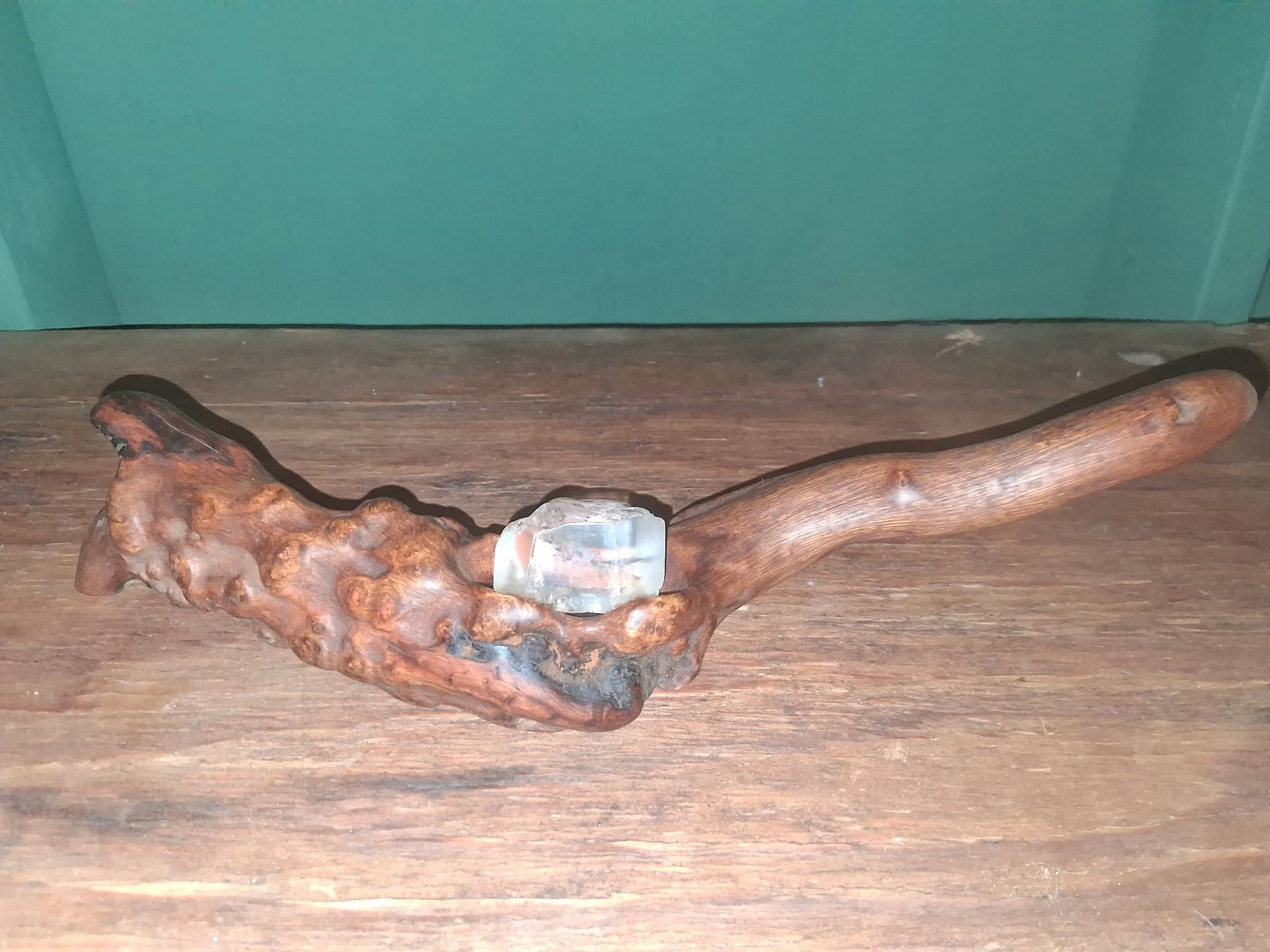 Raw Selenite Stand 1.jpg