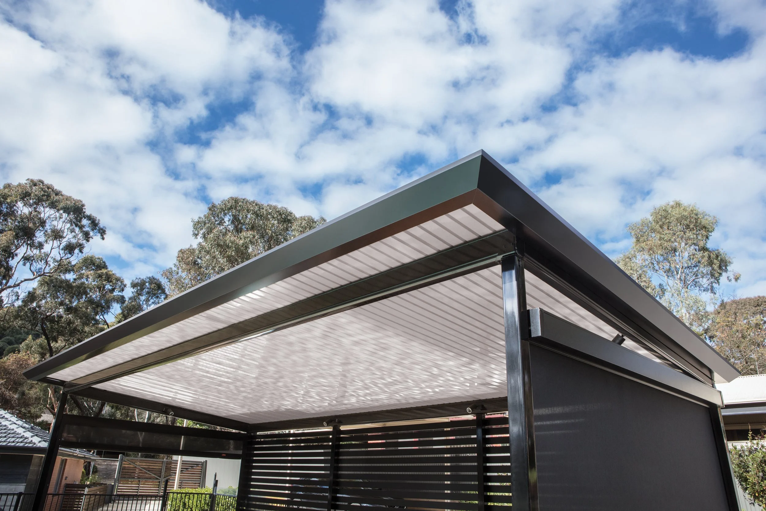 Stratco_Outback_Flat_Roof_18.jpg