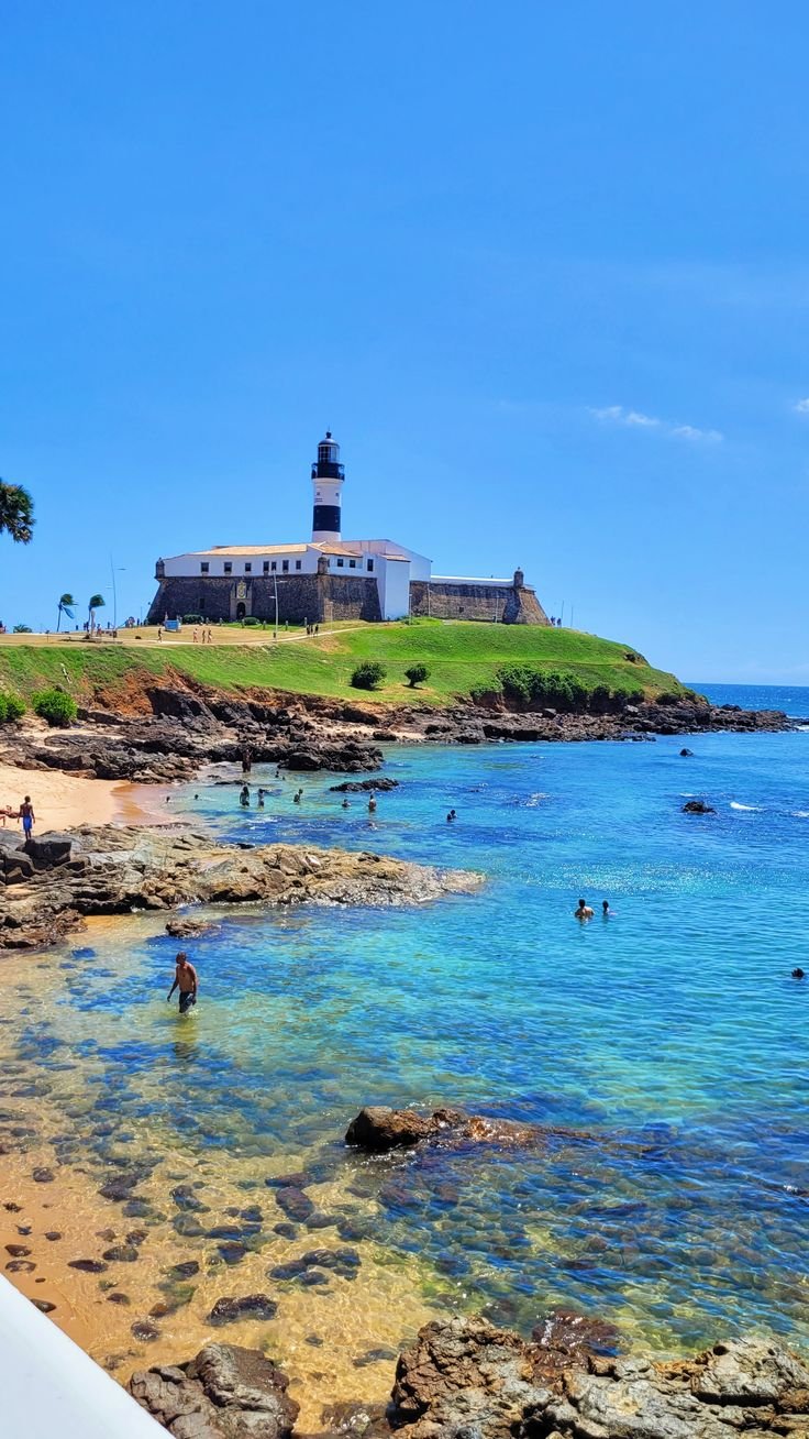 salvador 0.jpg