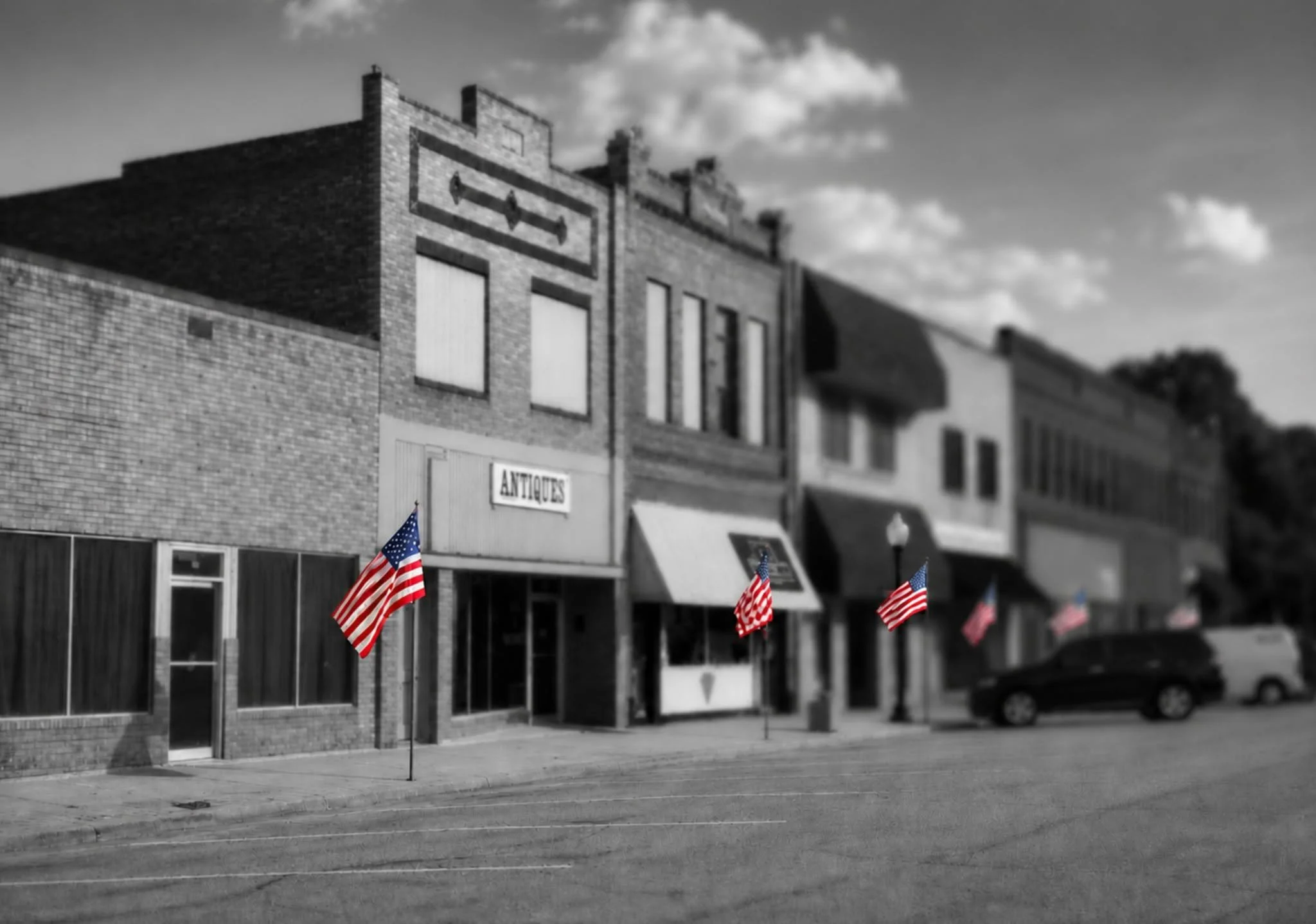 CELEBRATING AMERICA, COMMUNITY, AND SMALL-TOWN PRIDE 