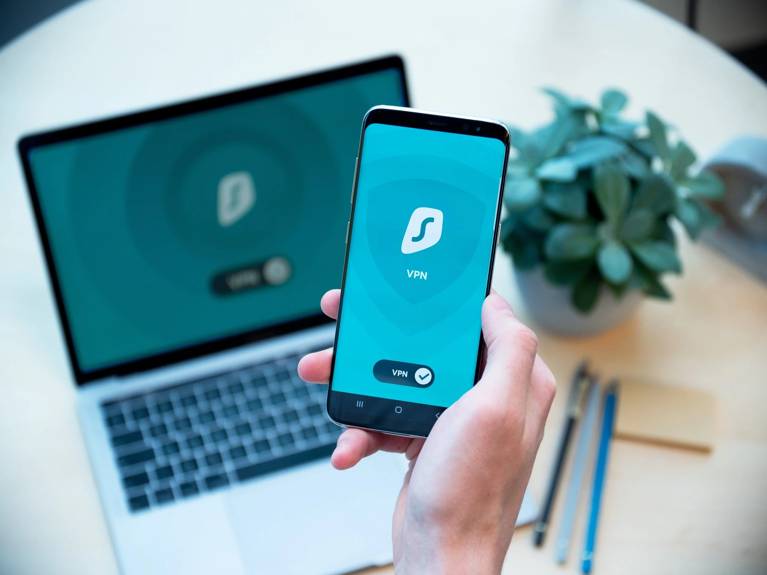 Privacy, Value and Control Issues in Four Mobile Business Applications