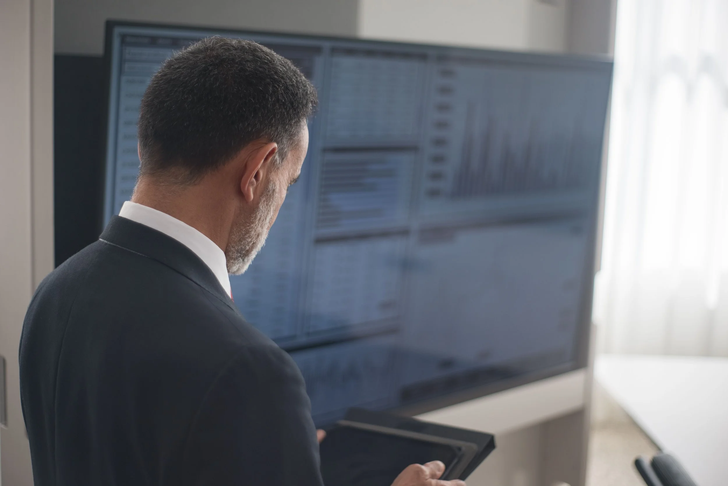 Understanding the Socio-Technical Impacts of AI on Intelligence Analysis